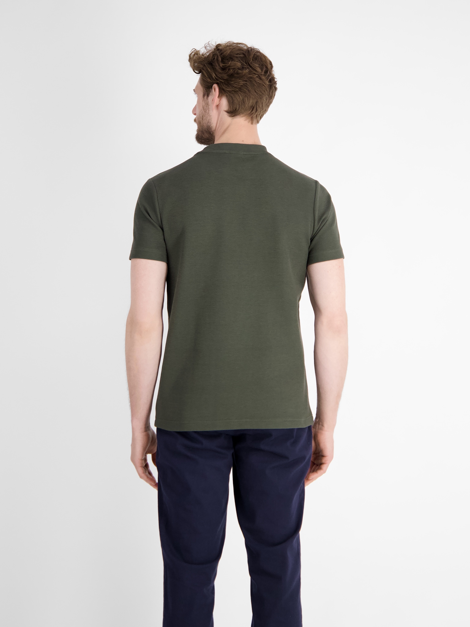 LERROS T-Shirt in Waffel-Piqué und mit Logo-Badge