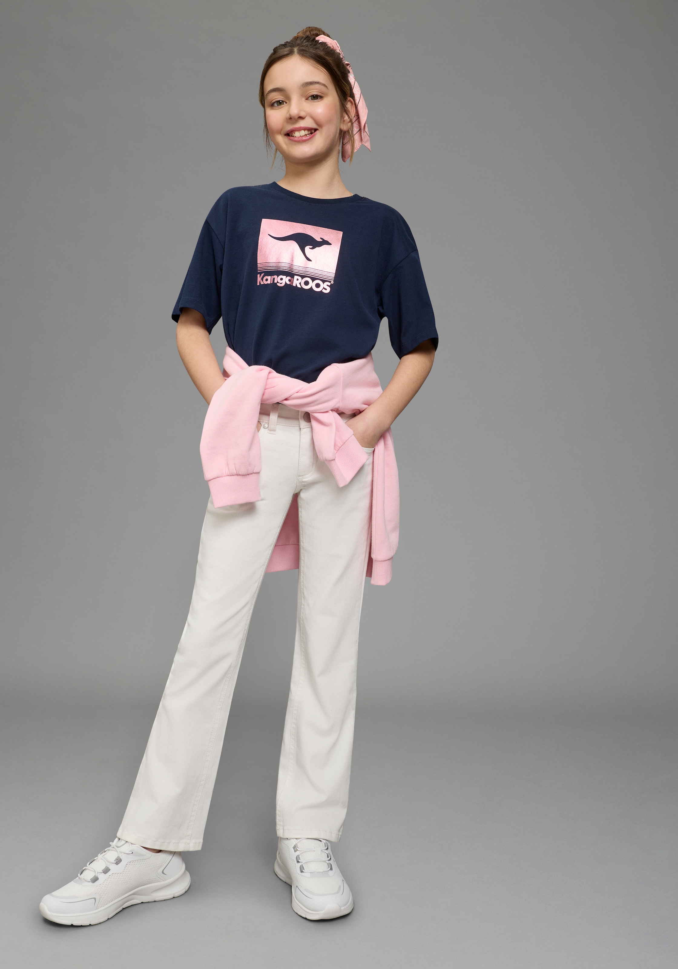 KangaROOS T-shirt »Kurze Form mit Folienprint für Mädchen« coupe confortable, manches courtes, avec imprimé tendance, en coton