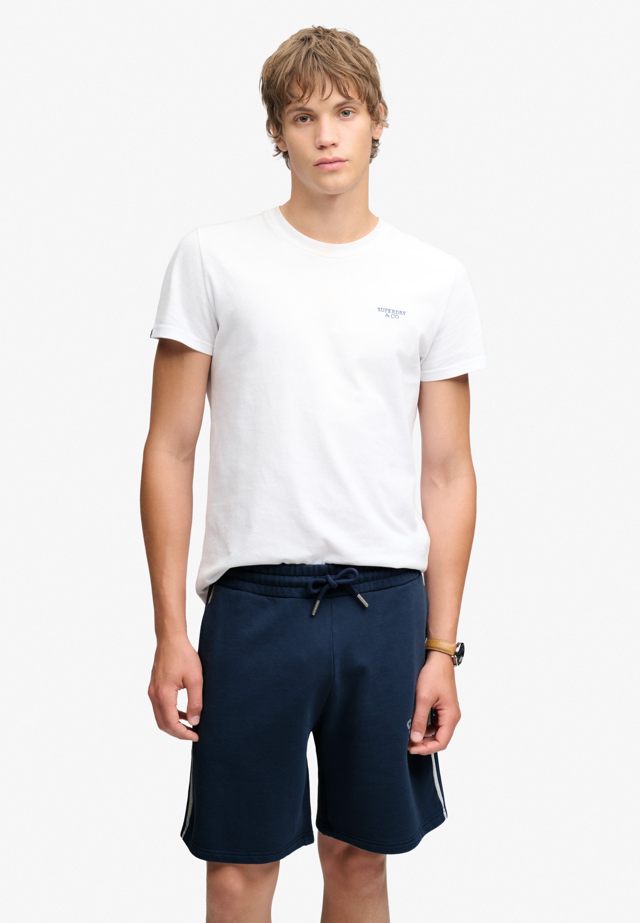 Superdry Sweatshorts »ATH ESS SHORT«  en coton et polyester, Loose Fit, avec cordon de serrage, aspect chiné