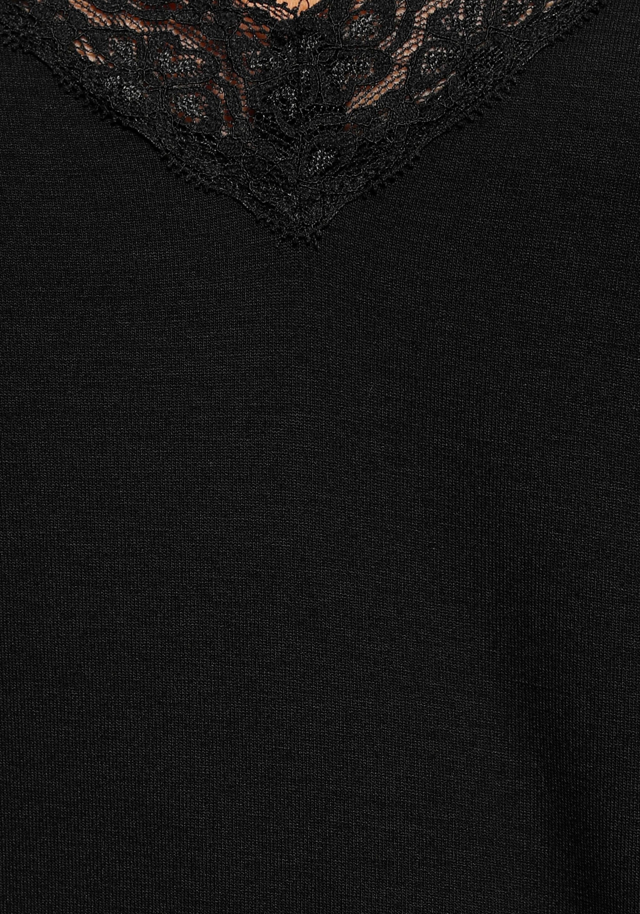 LASCANA Pyjama 2 tlg. mit Spitze und Saumbändchen