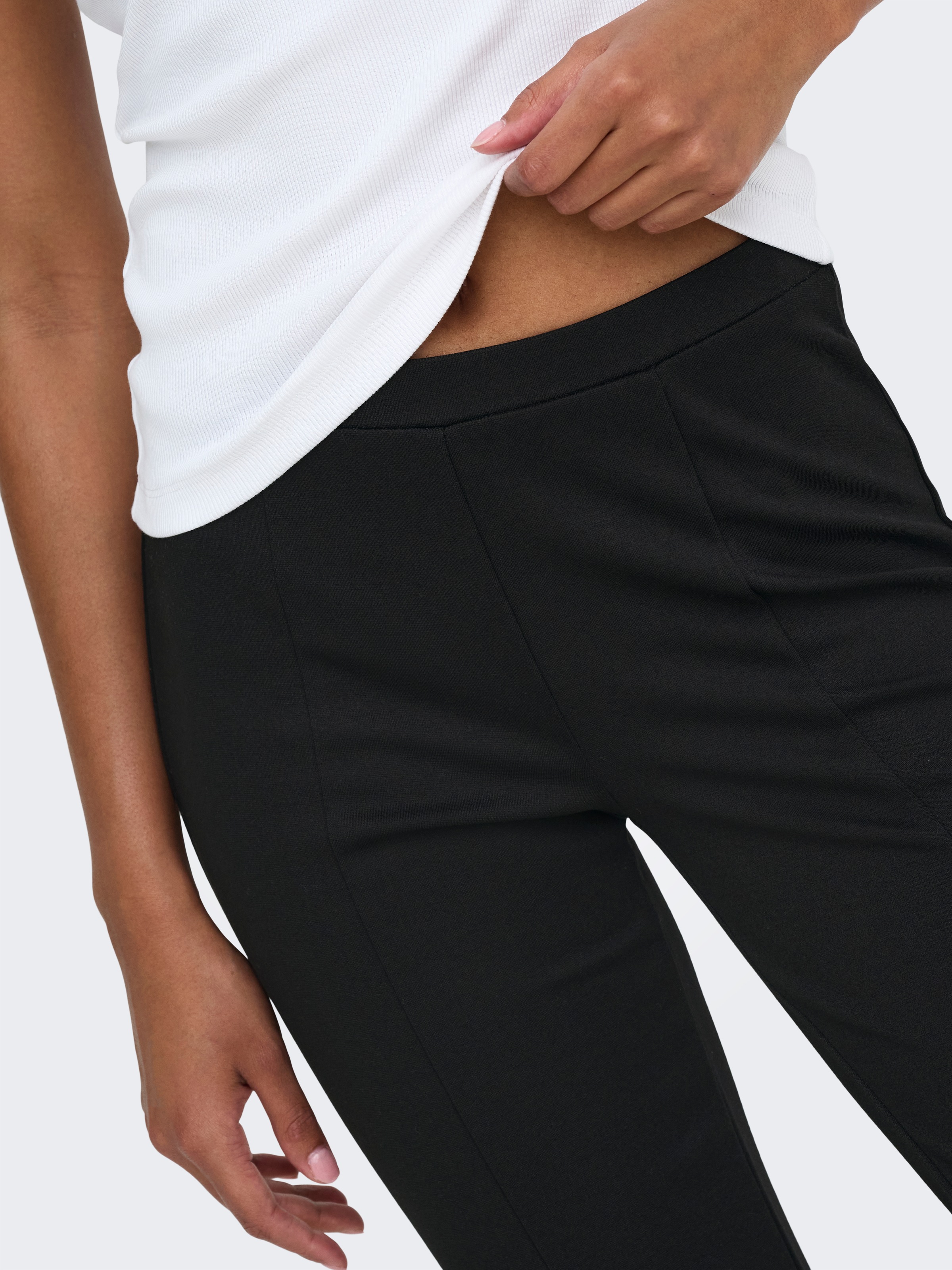 ONLY Pantalon bootcut »ONLPAIGE MW CUT FLARED PANT CC PNT«  Mélange viscose, coupe bootcut,