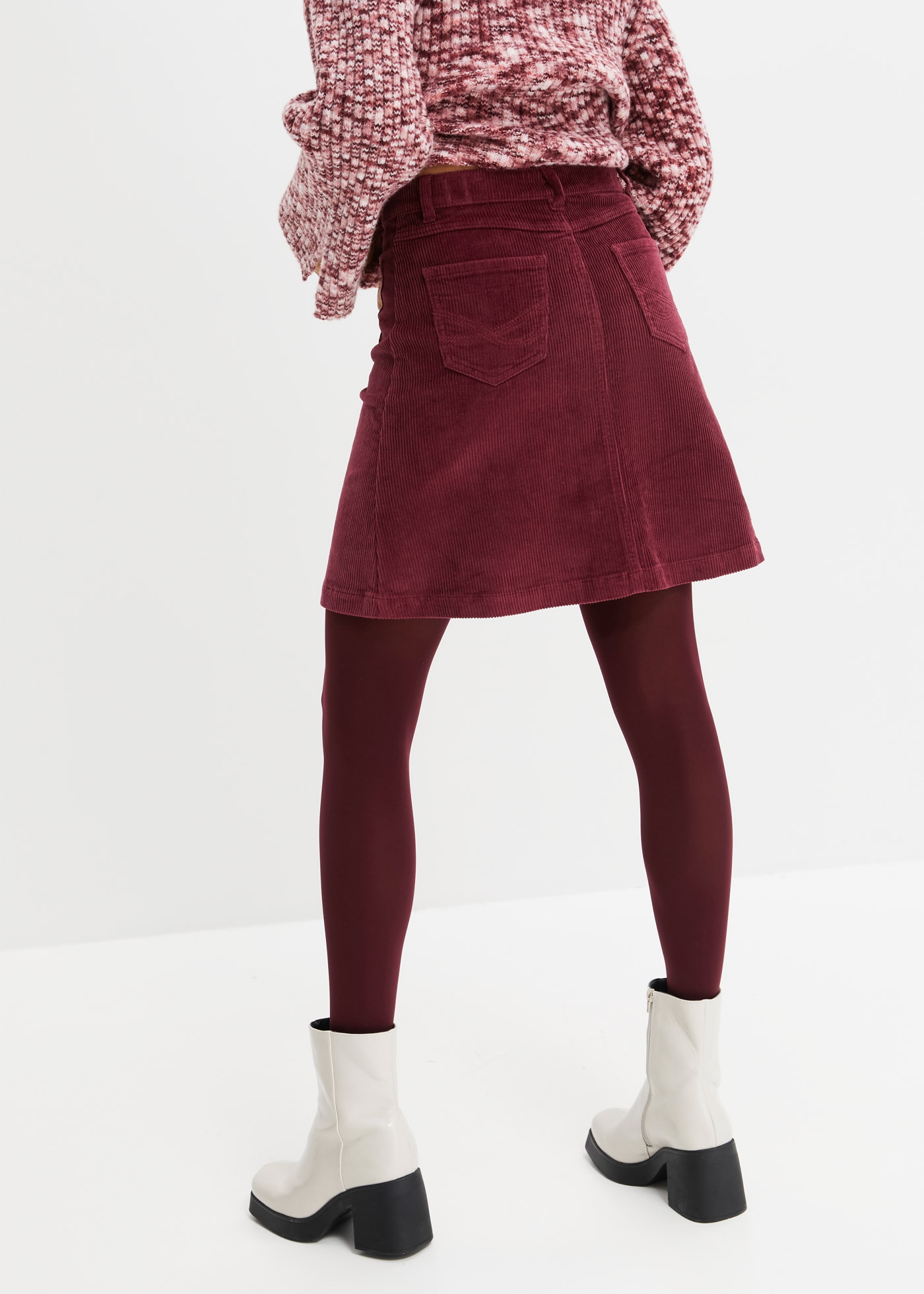 bonprix Jupe en velours »Stretch-Cordrock mit Knopfleiste« aus Baumwolle und Elasthan, A-Linie, mit Knopfleiste