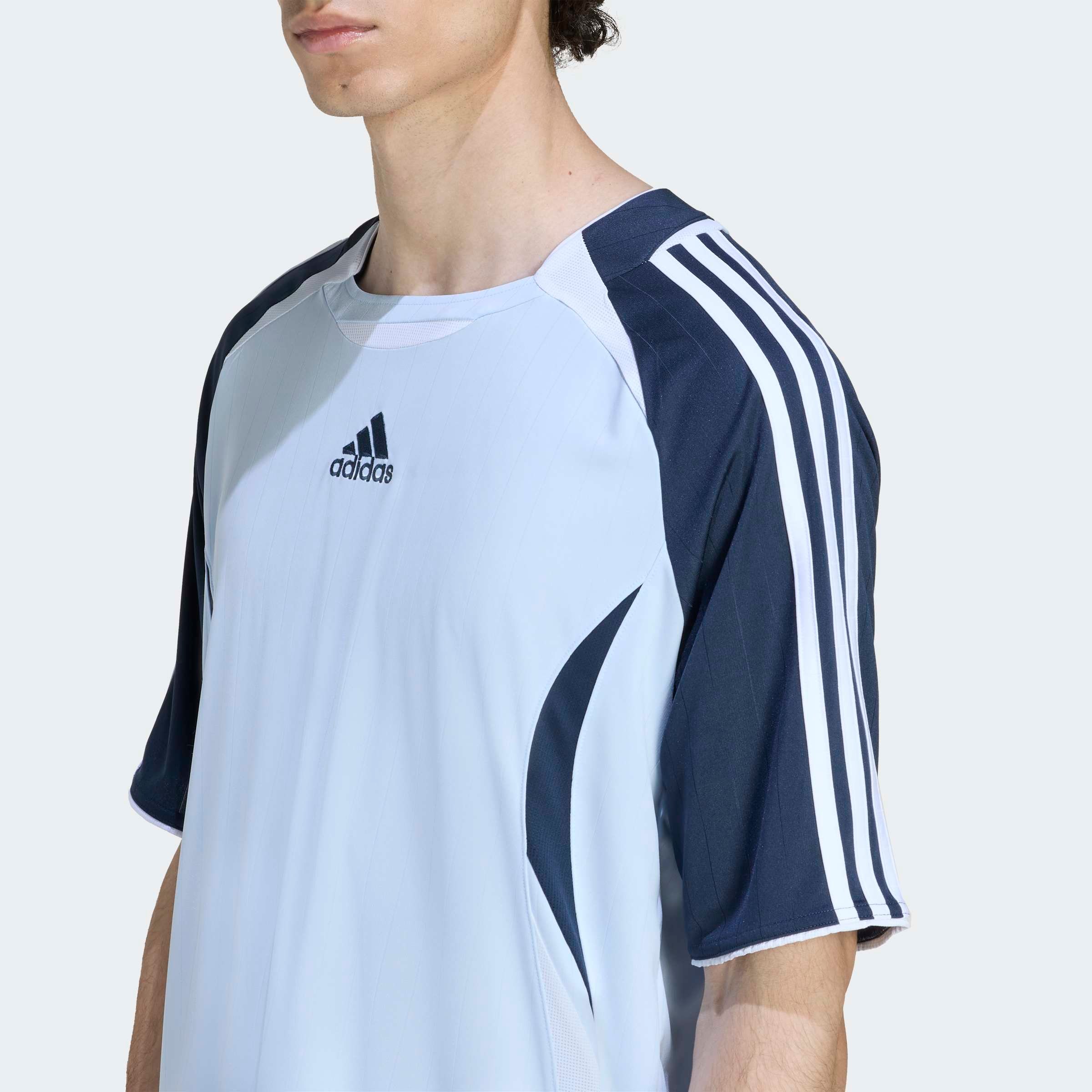 adidas Originals T-Shirt »TEAMGEIST TEE« sportlicher Look, Kurzarm, mit Rundhalsausschnitt