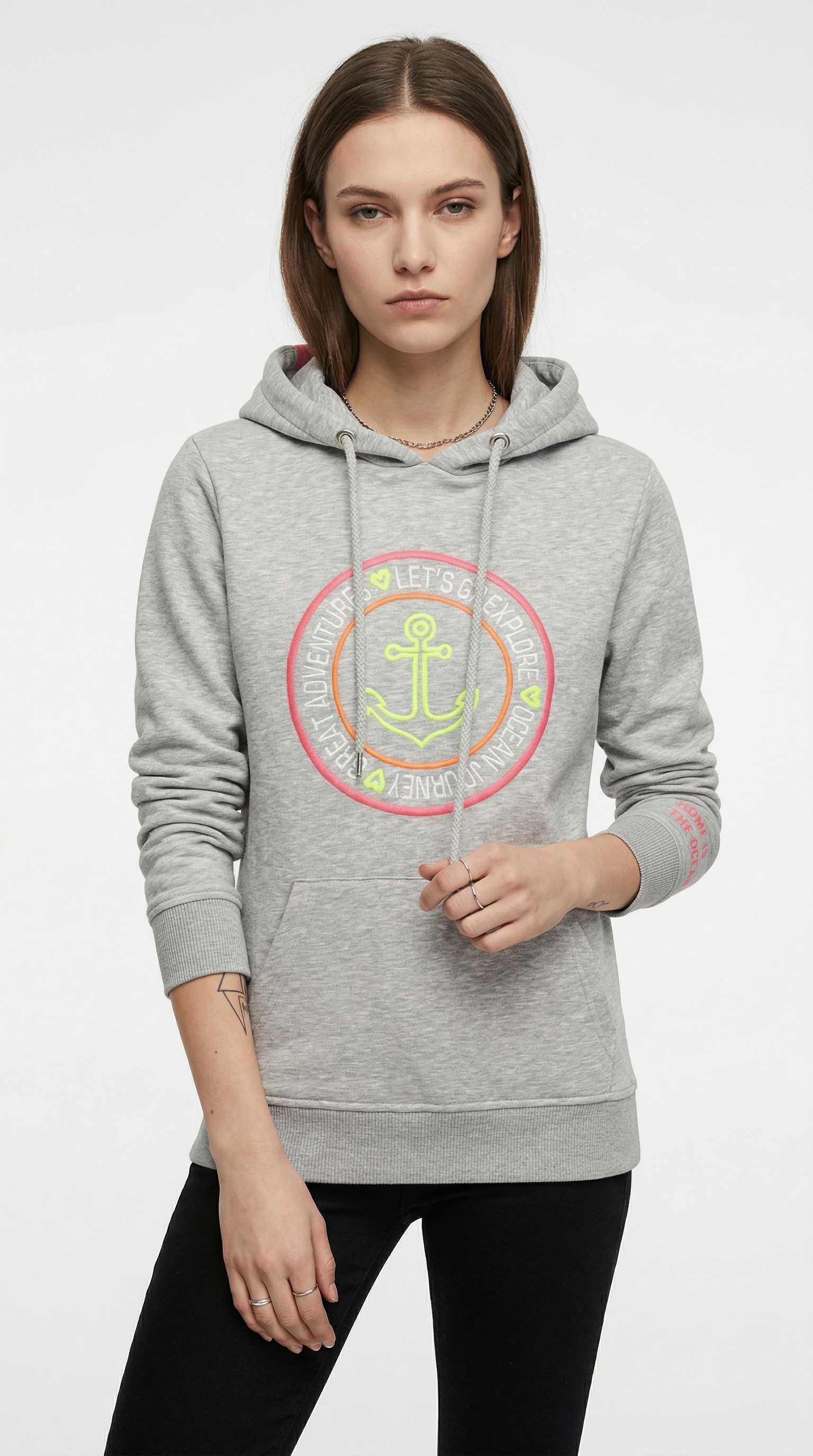 Zwillingsherz Sweat à capuche , mit Ankeraufstick und neonfarbenen Details
