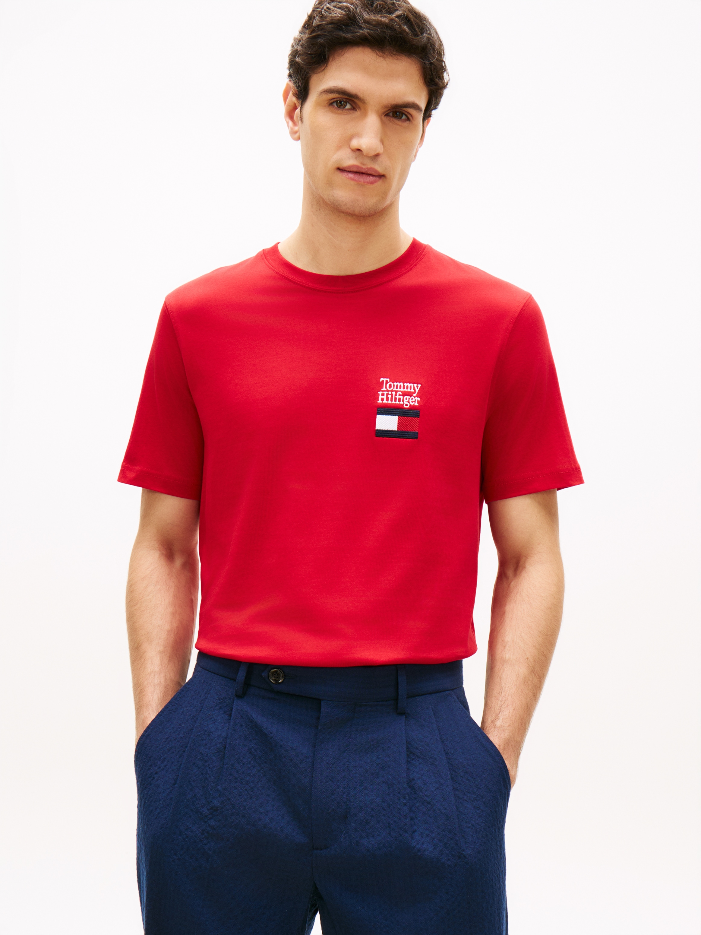 Tommy Hilfiger T-Shirt »BRAND LOVE TEXT STACK« Regular fit mit Rundhalsausschnitt