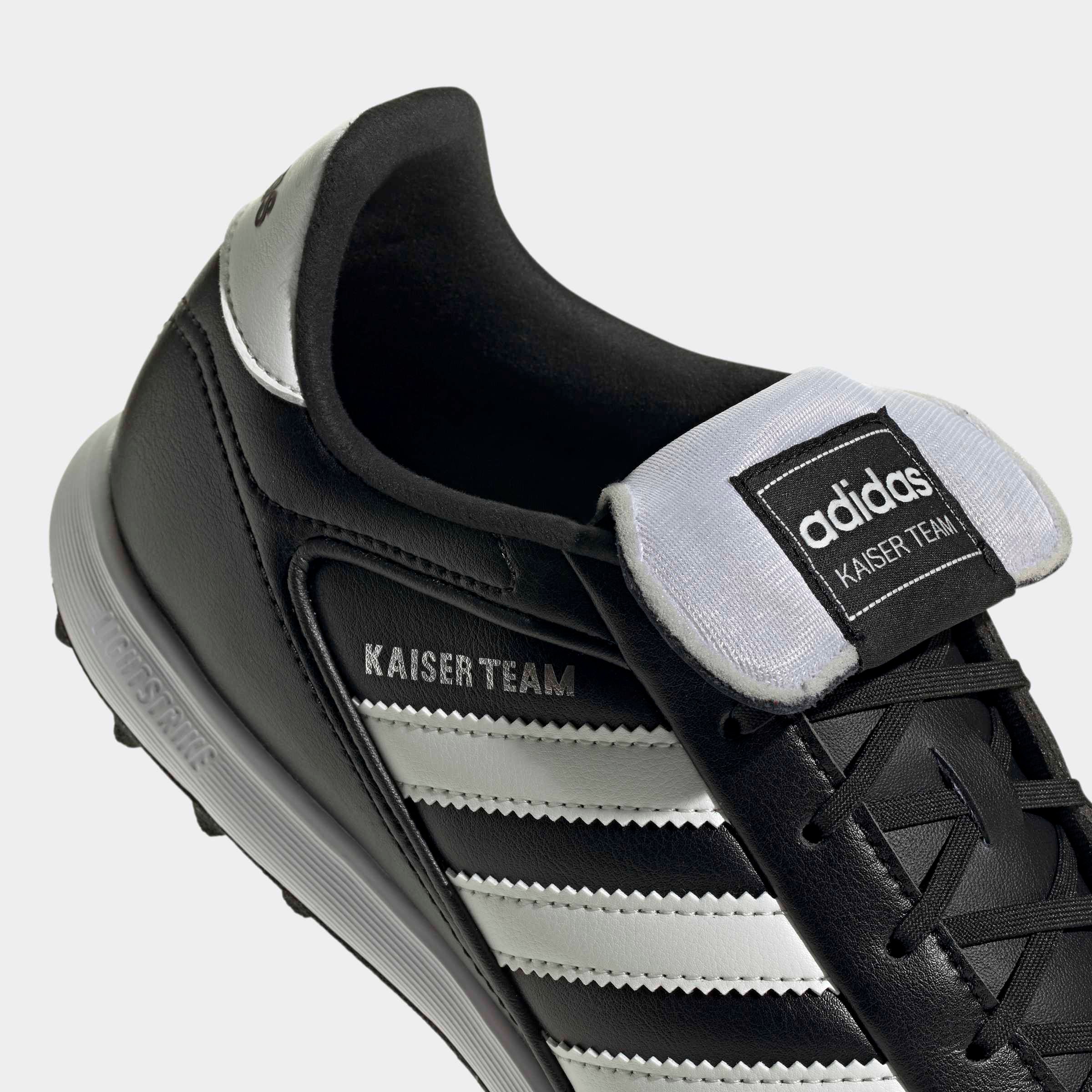 adidas Performance Chaussure de football »KAISER TEAM 2  FÜR KUNSTRASEN«  pour gazon synthétique court, terrains durs et en cendrée