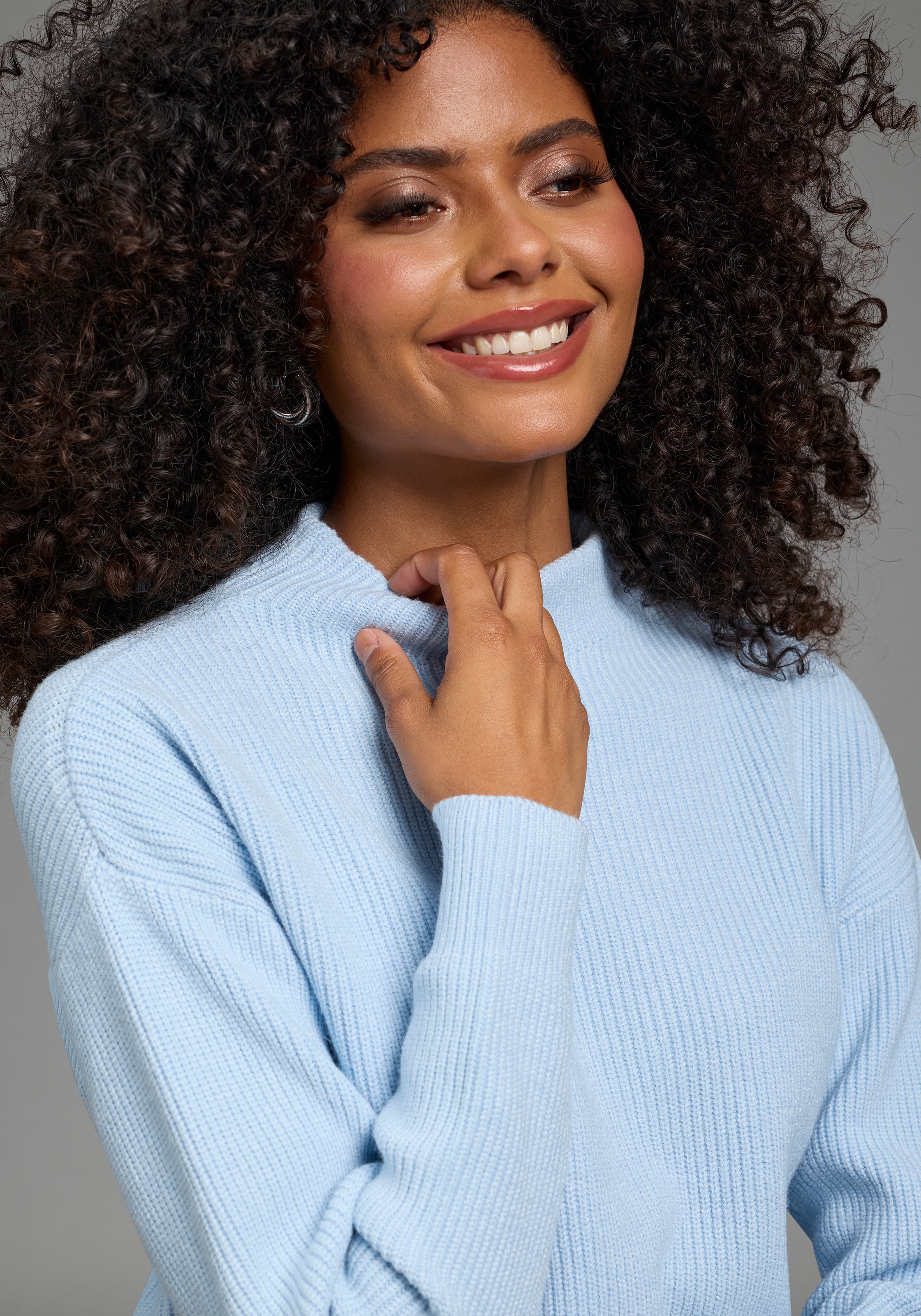Laura Scott Strickpullover »mit Stehkragen mit hüftlanger Passform« aus weicher Viskosemischung