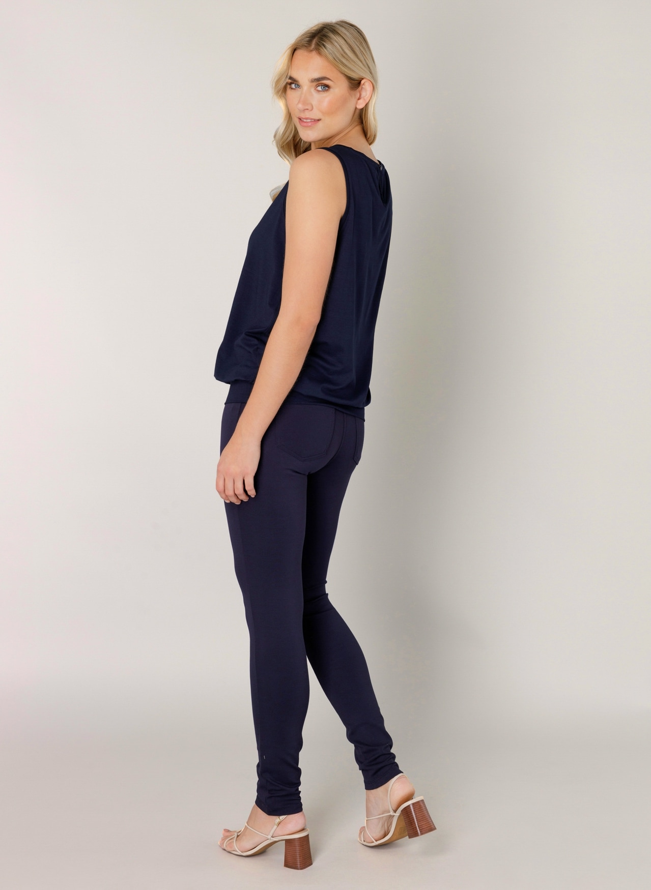 Base Level Haut de chemise »Yasmin« 1-Kopfverschluss im Nacken