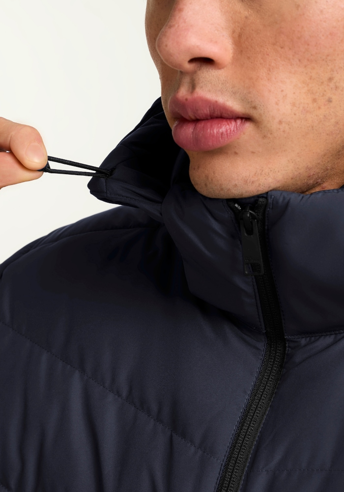 Jack Wolfskin Doudoune »COLONIUS JKT M RDS« avec capuche Doudoune, chaude, coupe-vent et déperlante