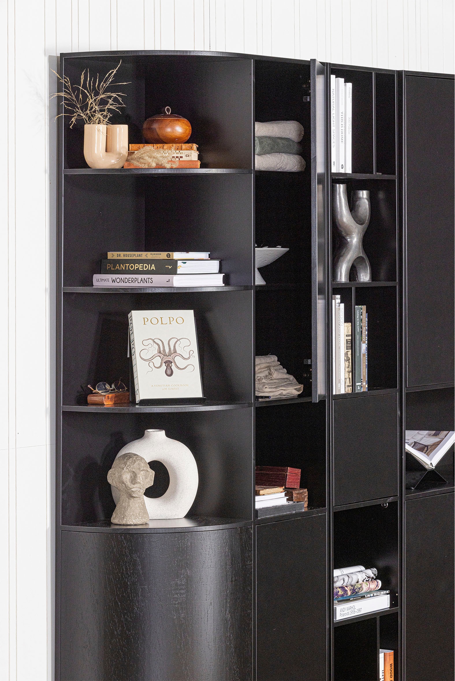 WOOOD Étagère à livres »Finca FSC®-Kiefernholz mit Druckmechanismus H 210 x B 40 x T 40 cm« capacité de charge 10 kg par étagère, aspect flottant, facile à monter
