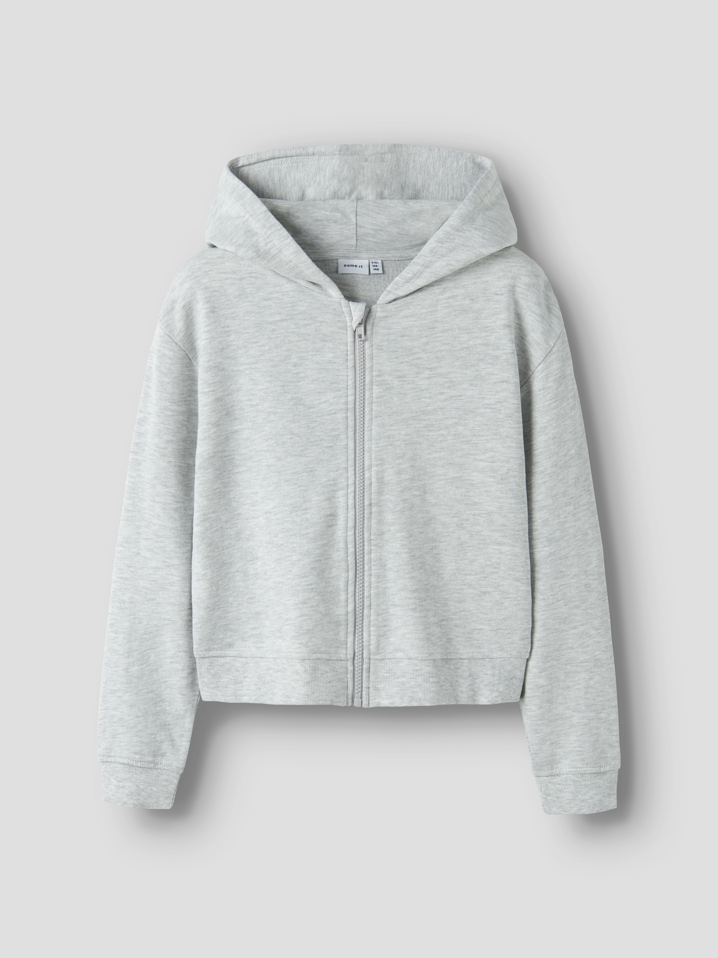 Name It Kapuzensweatjacke »NKFMILLE SHORT NREG SWE CARD WH UNB NOOS«