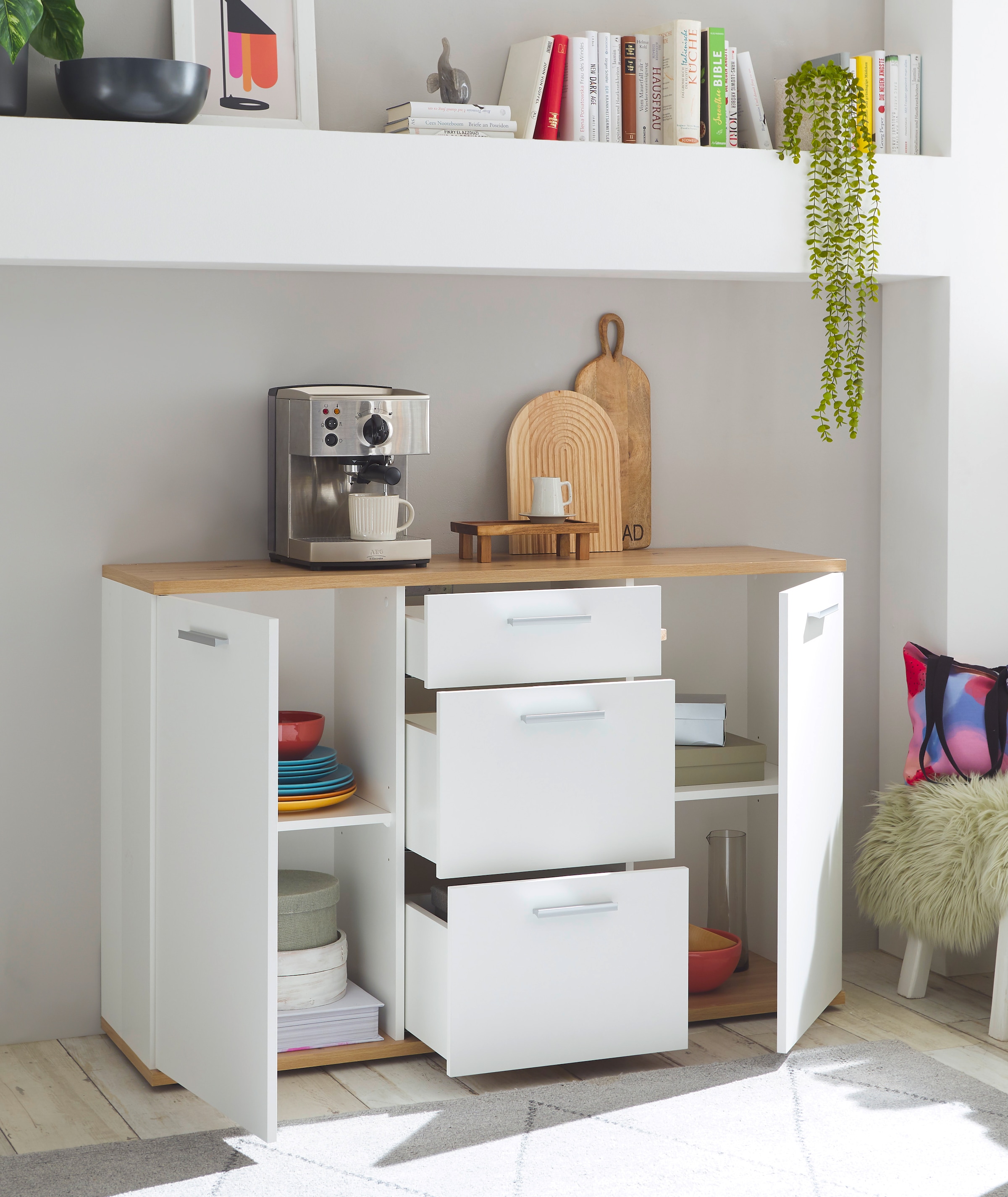 HBZ Kommode »BC1035 weiss matt, BxHxT 135x86x38 cm« Kommode mit 2 Türen, 3 Schubkästen, 2 Einlegeböden