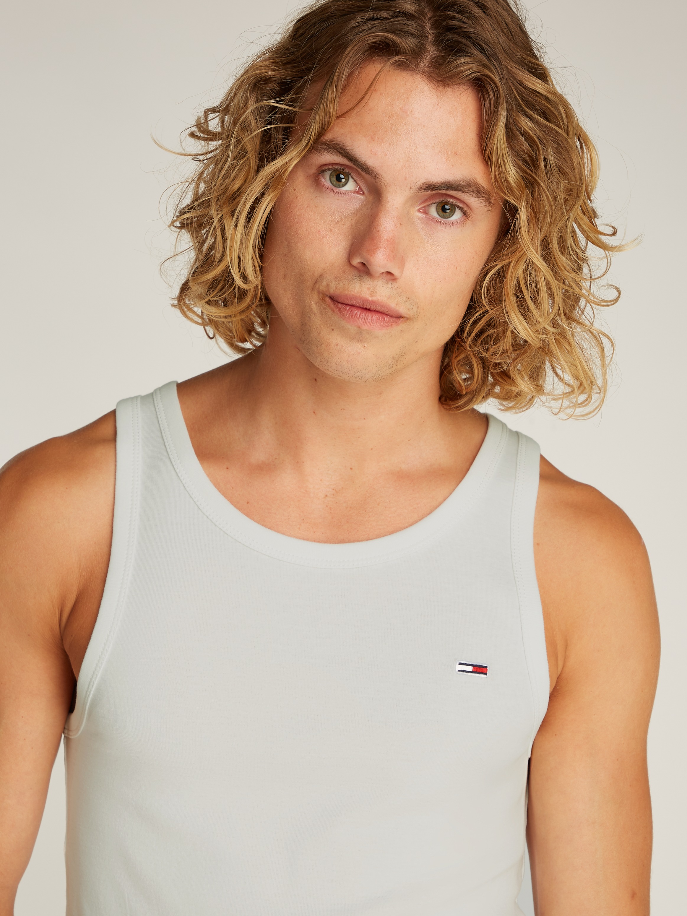 Tommy Jeans Débardeur »TJM XSLIM 2PCK RIB TANK EXT« Packung, 2er, 2 cuis mit gerippter Struktur