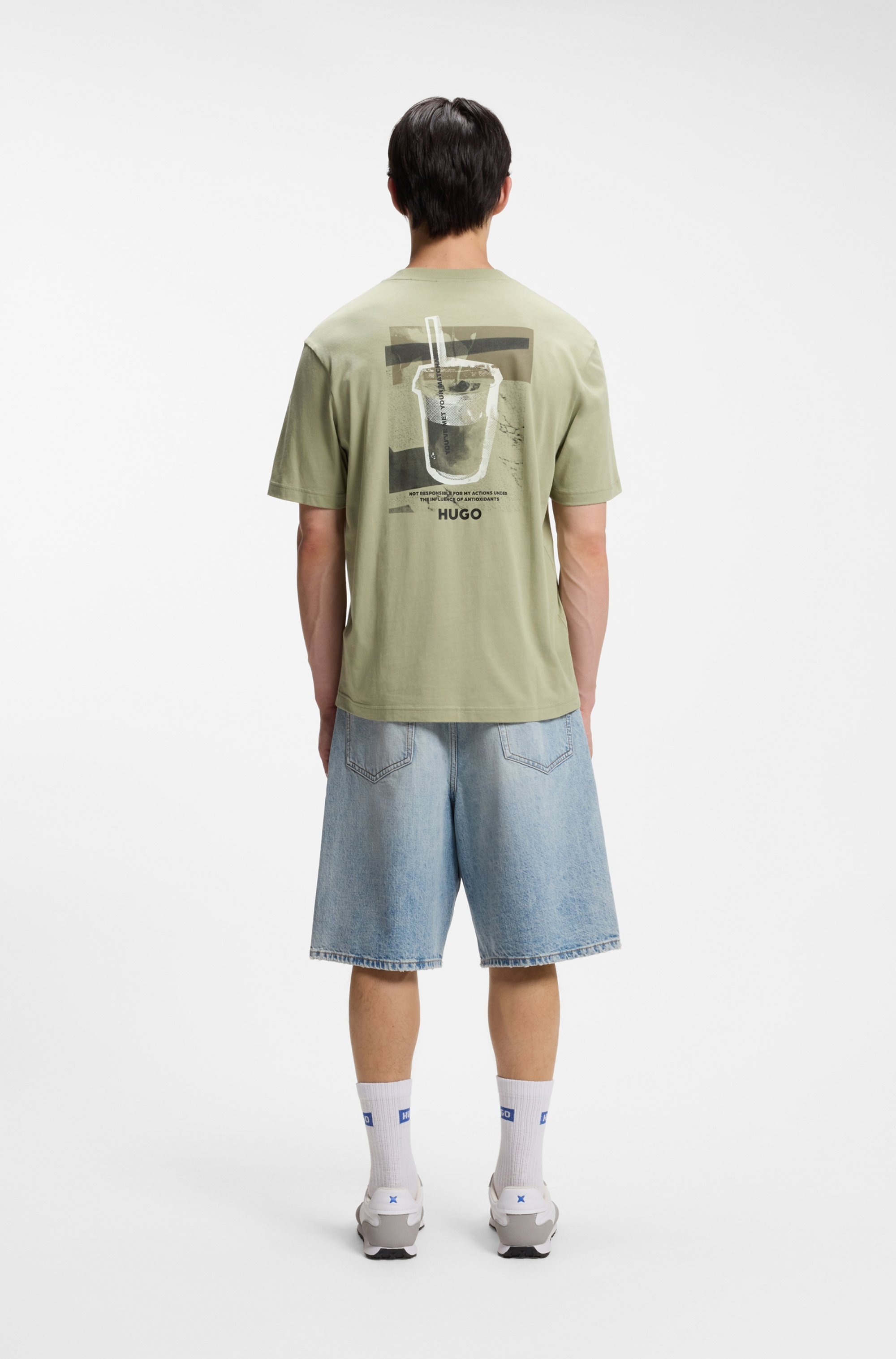 HUGO T-shirt »Nurobos« col rond, coupe régulière, impression dans le dos