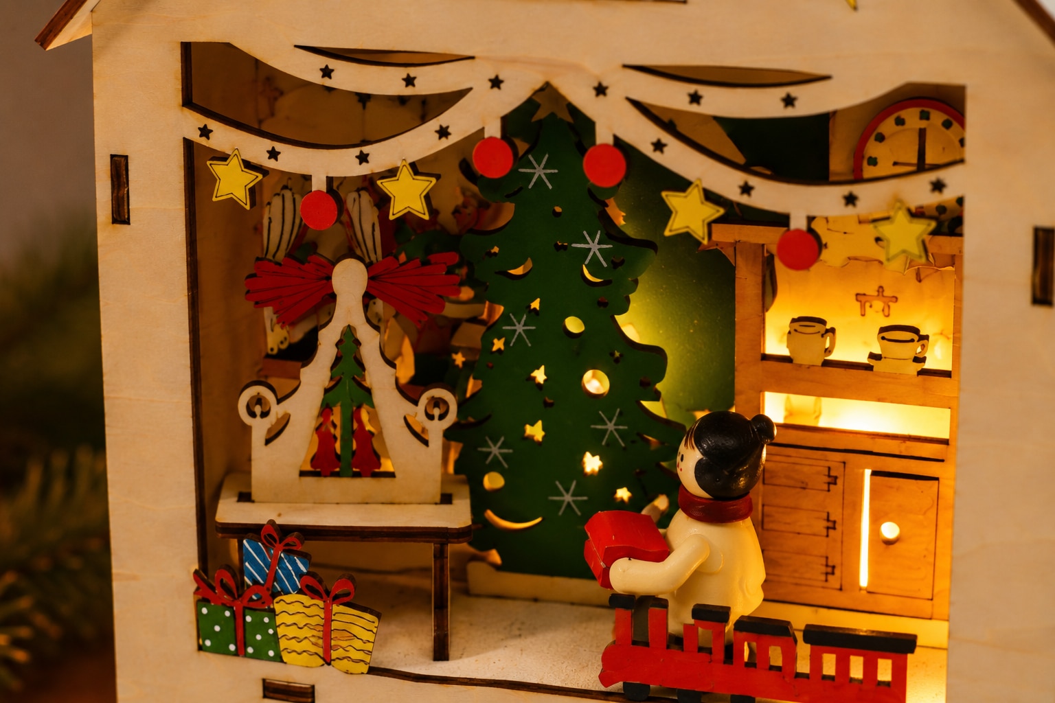 GOODproduct Weihnachtsszene »Fensterdeko mit weihnachtlichem Motiv« automatisches Ausschalten der LED-Lichter nach 6 Stunden