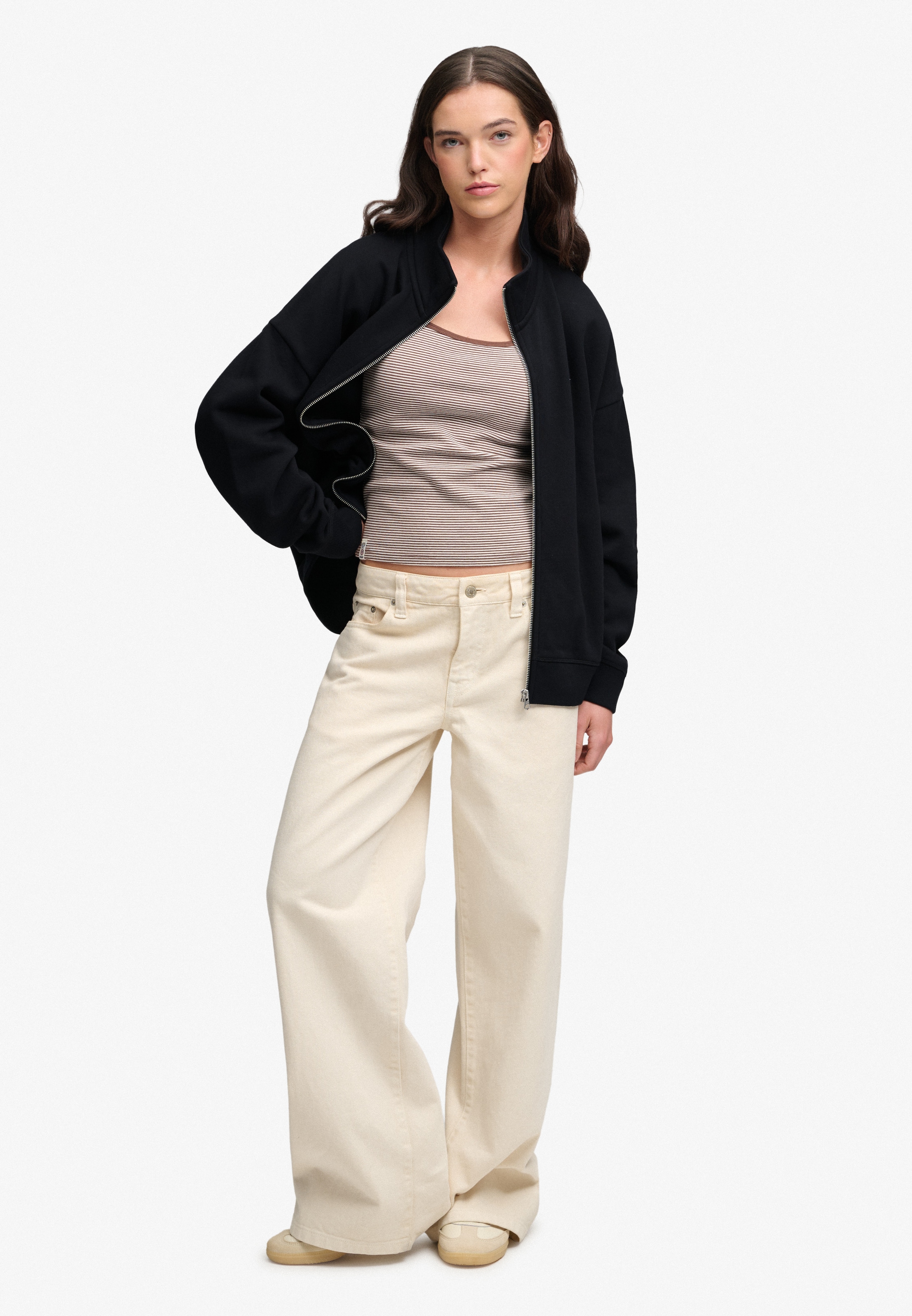 Superdry Veste sweat »SIGNATURE EMB OVERSIZED TRACK« coupe oversize, avec fermeture éclair, encolure haute fermée