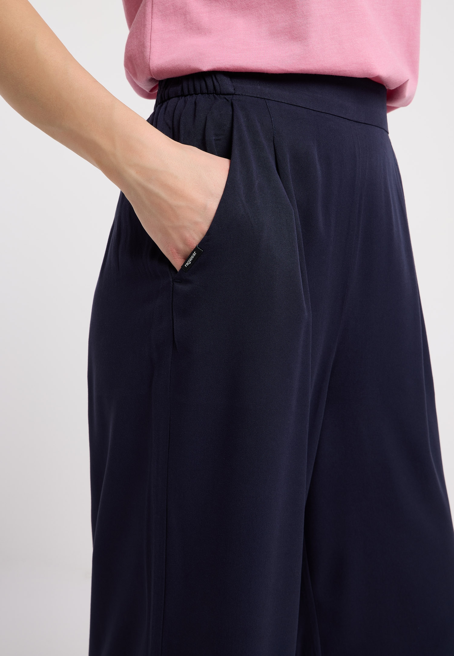 Ragwear Pantalon à enfiler »LOGGAN«  reine Viskose und weites Bein für angenehmes Tragegefühl