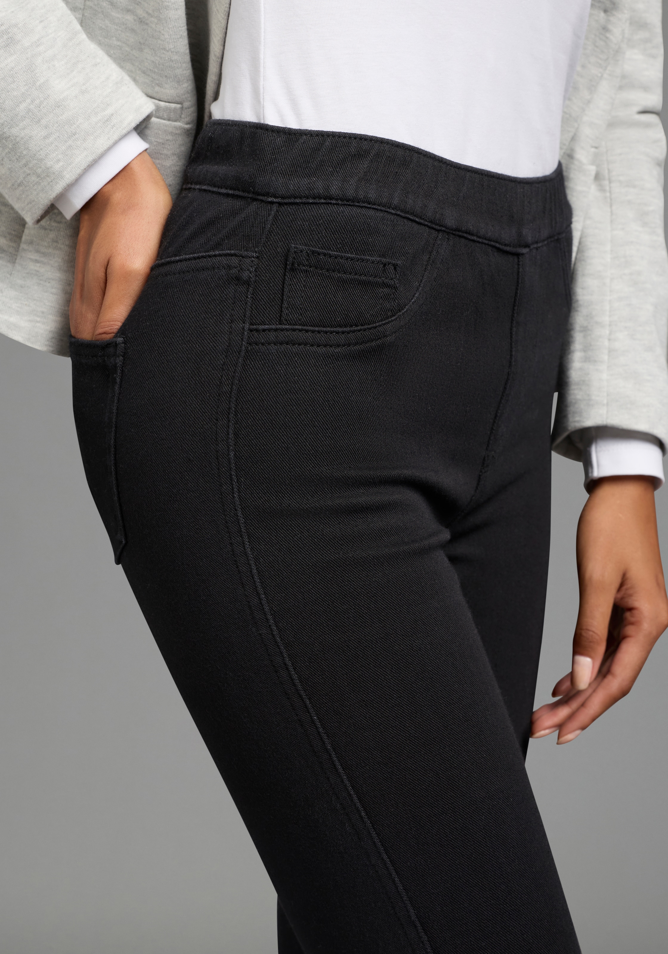 Arizona Jeggings en jeans »im 4 Way Stretch, Quer- und Längselastisch, Skinny« coupe skinny, coupe très ajustée, taille normale, aspect uni