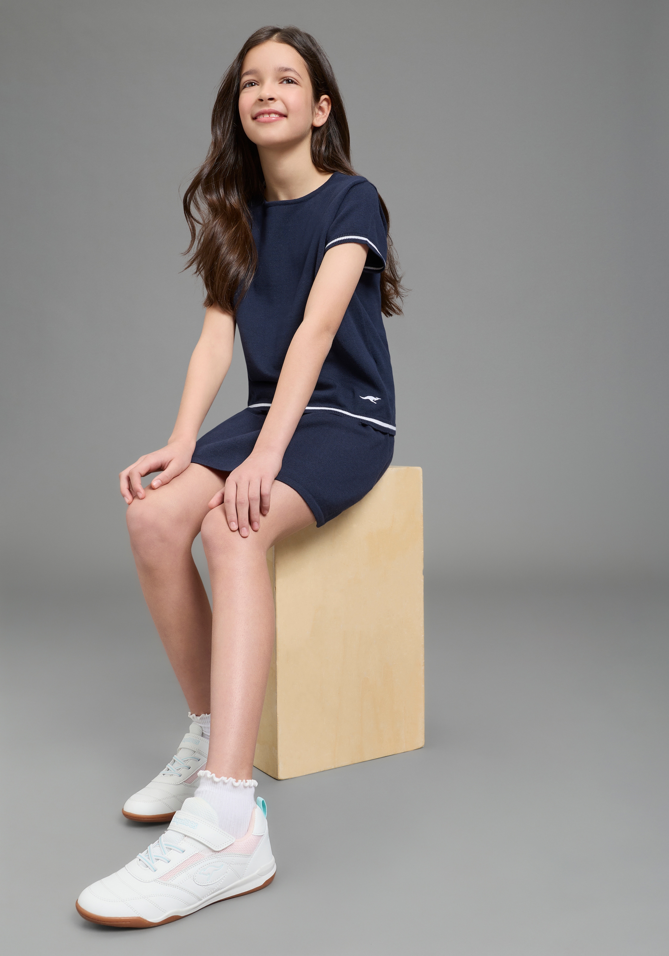 KangaROOS Pull à manches courtes »Kangaroos Strick T-Shirt für Mädchen« mit Rundhalsausschnitt, unifarben mit Farbeinsatz