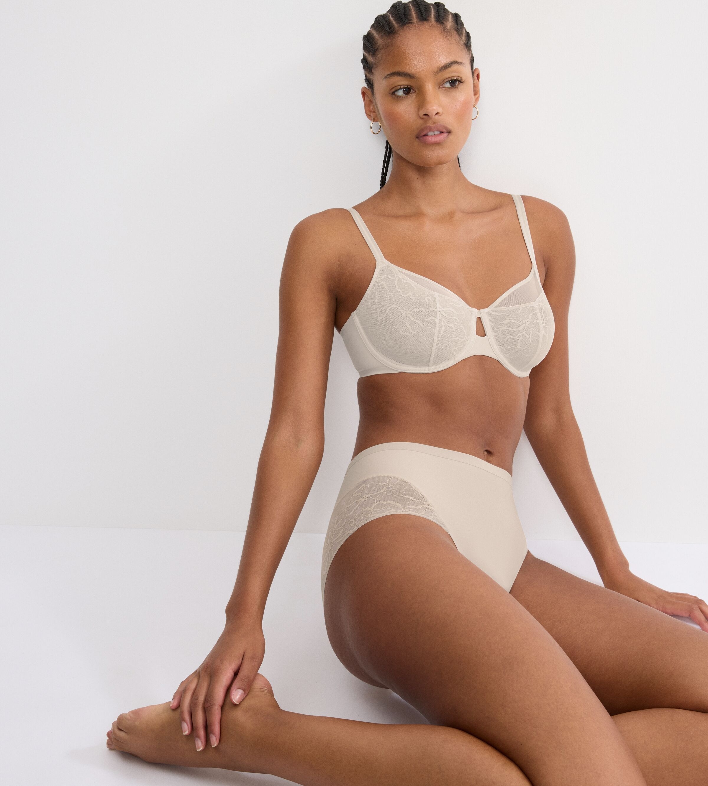 Triumph »Comfort Contour W01« verkleinert die Brust optisch um eine Cup-Grösse