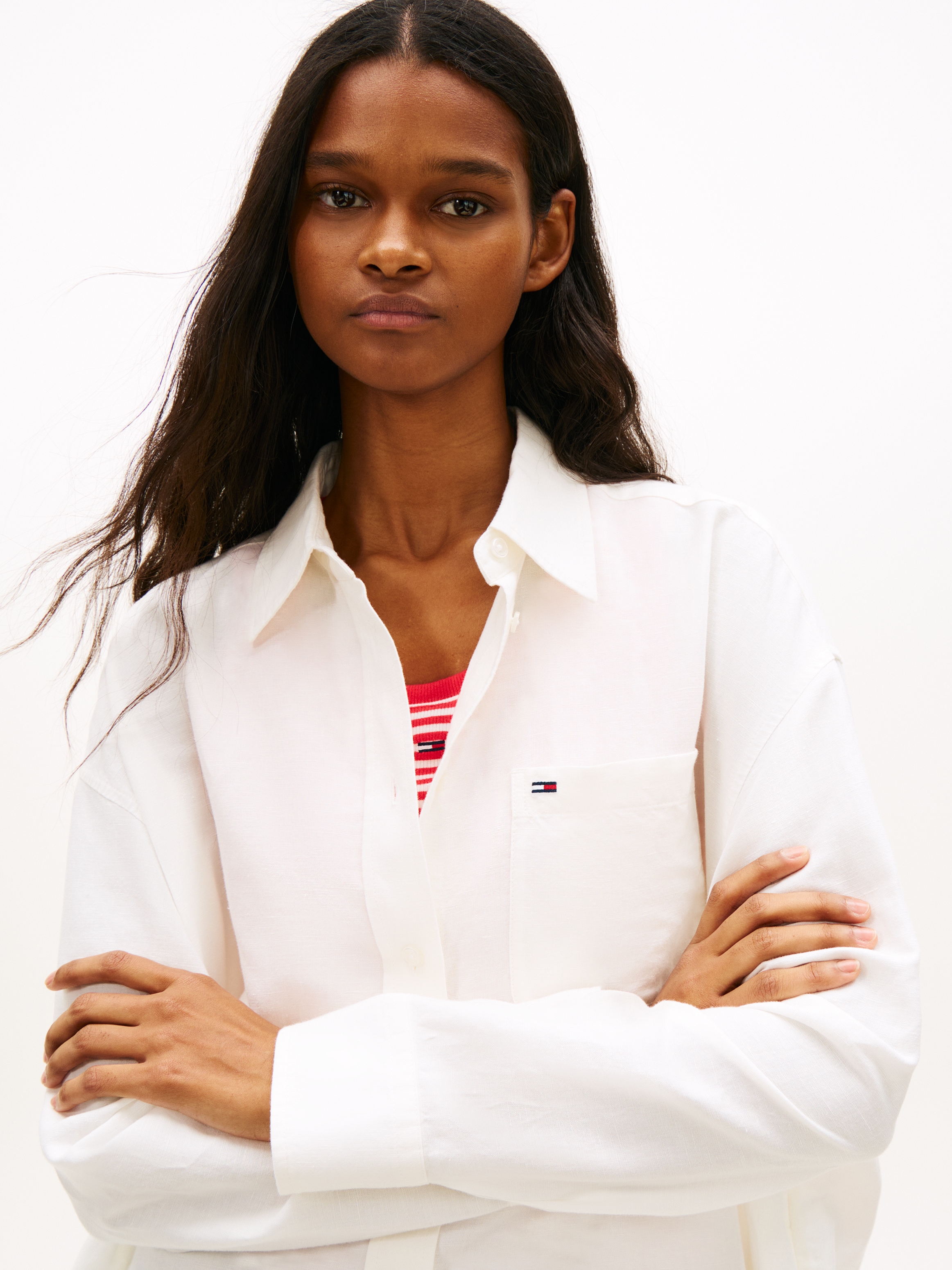 Tommy Jeans Robe chemisier »TJW LINEN SHIRT DRESS EXT« Poche poitrine | Poches pour les mains Oversize, avec patte de boutonnage