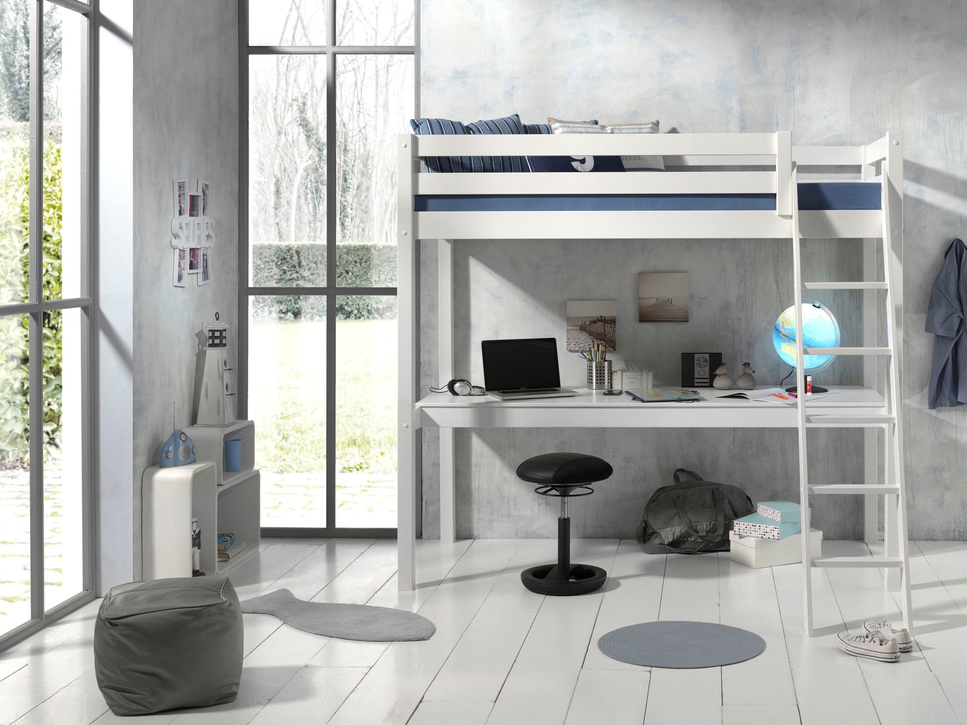 Vipack Lit superposé »Pino, Kiefer massiv, sehr standfest, Made in Europe, mit Sessel« L/H/P env. 209x190x215 cm, avec grand plan de travail et échelle,  incl. sommier à lattes réglable, protection anti-chute, 2 largeurs au choix