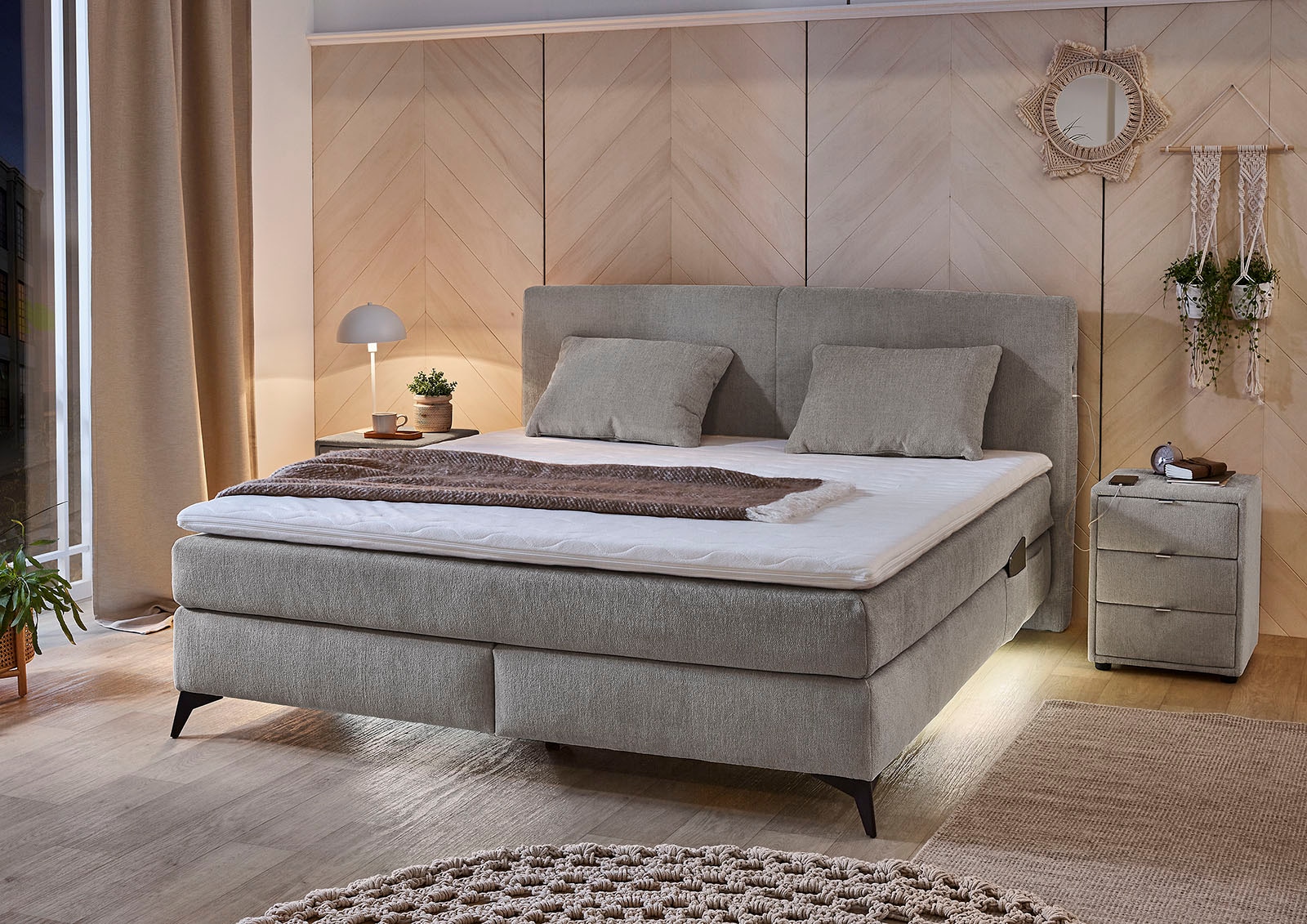 Jockenhöfer Gruppe Lit boxspring »Kira in den Breiten 160x200 & 180x200cm« incl. éclairage LED, ports de charge USB, matelas 7 zones, surmatelas, divers degrés de fermeté