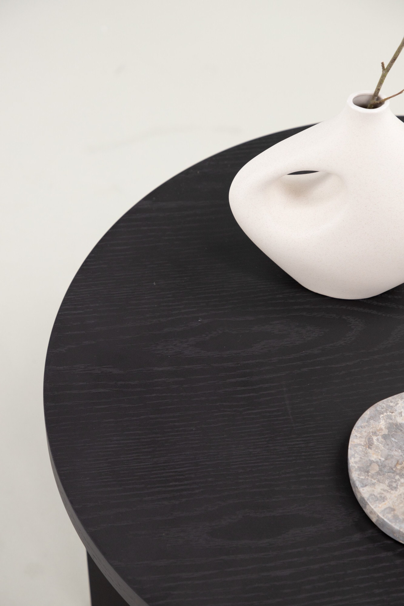 Venture Home Table basse »Saltö, runder Couchtisch in Holzfurnier-Optik, Ø 85 cm« Sofatisch, Furnier, rund, gepflegt, behaglich, edel