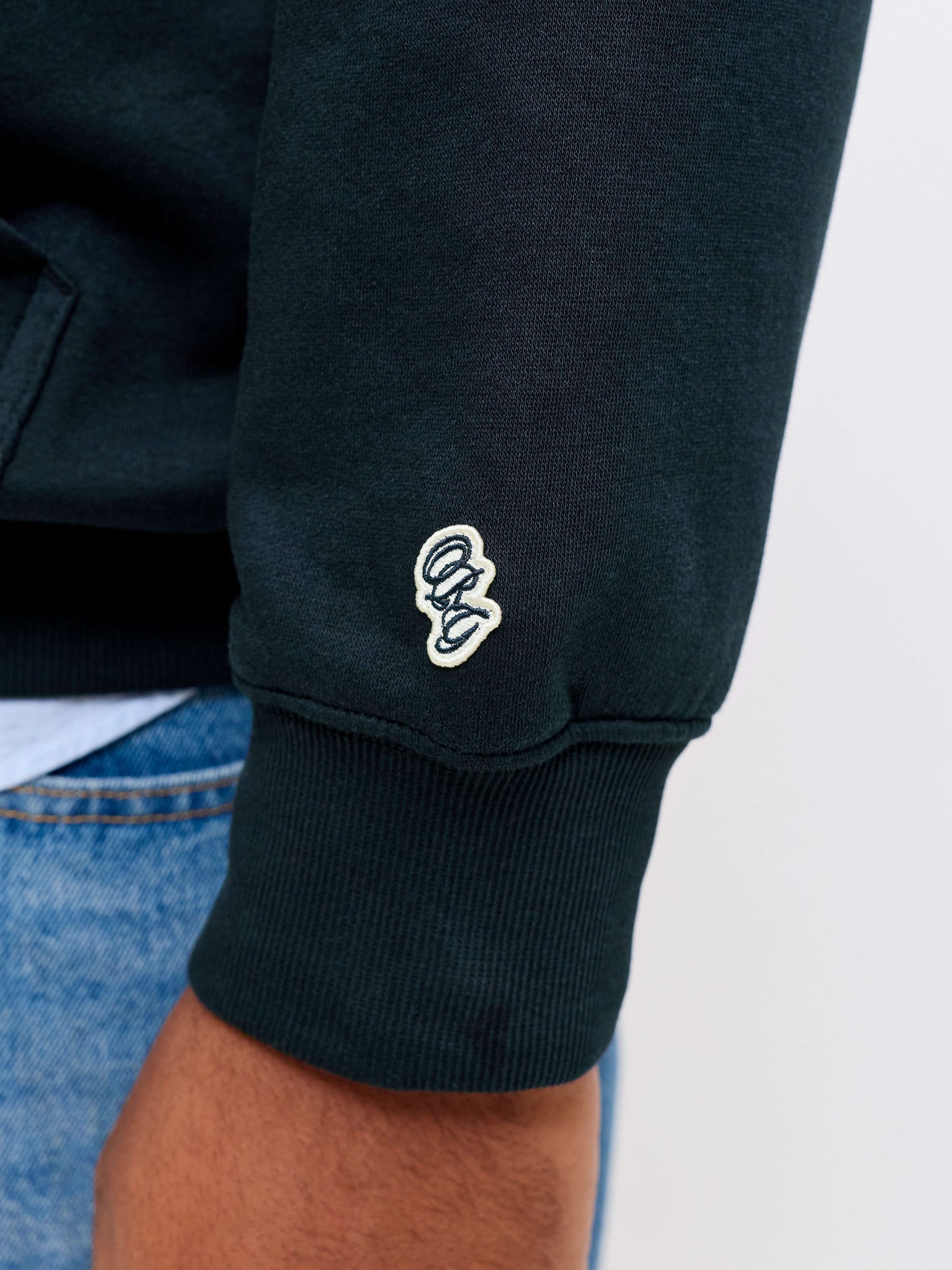 Jack & Jones PlusSize Sweat à capuche »JORFREDERIKSBERG MONOGRAM SWEAT HOOD PLS«, mélange coton, coupe régulière

