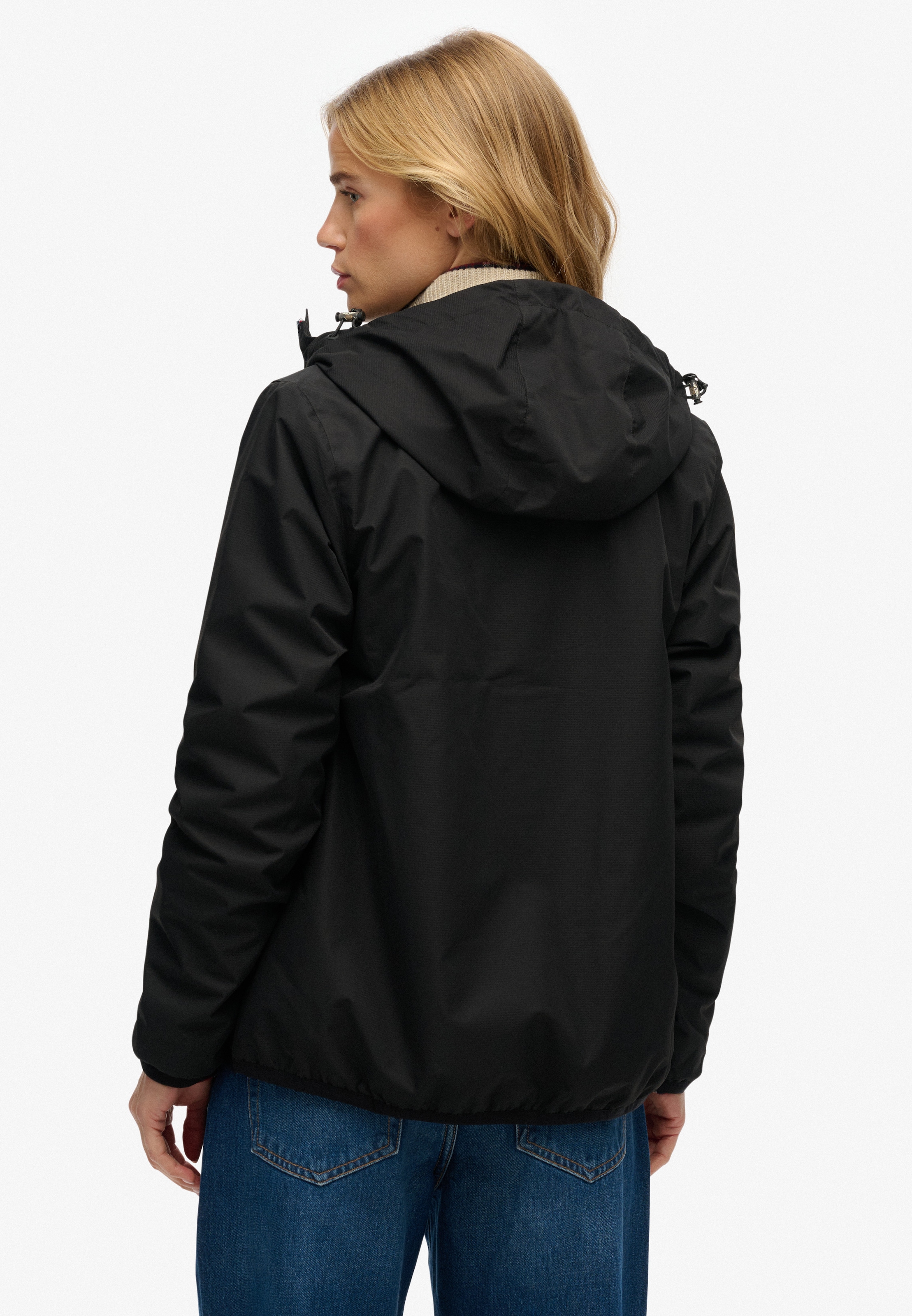 Superdry Outdoorjacke »ESSENTIAL TRI WINDBREAKER JKT« mit Kapuze Loose Fit, mit hochschliessendem Kragen, aus Polyester