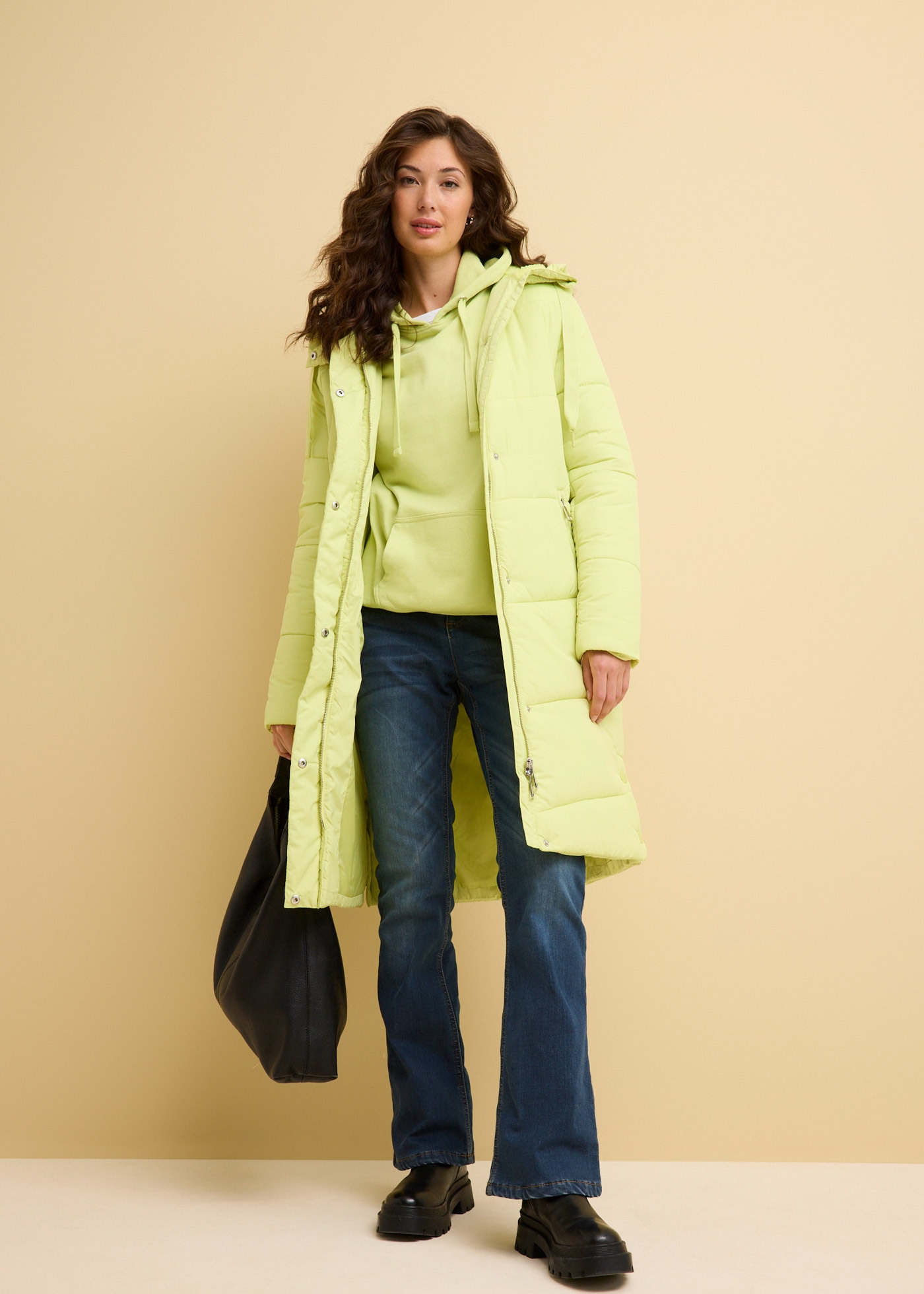 bonprix Hoodie »Hoodie«, lockere Passform, aus Baumwollmischung, mit Kängurutasche
