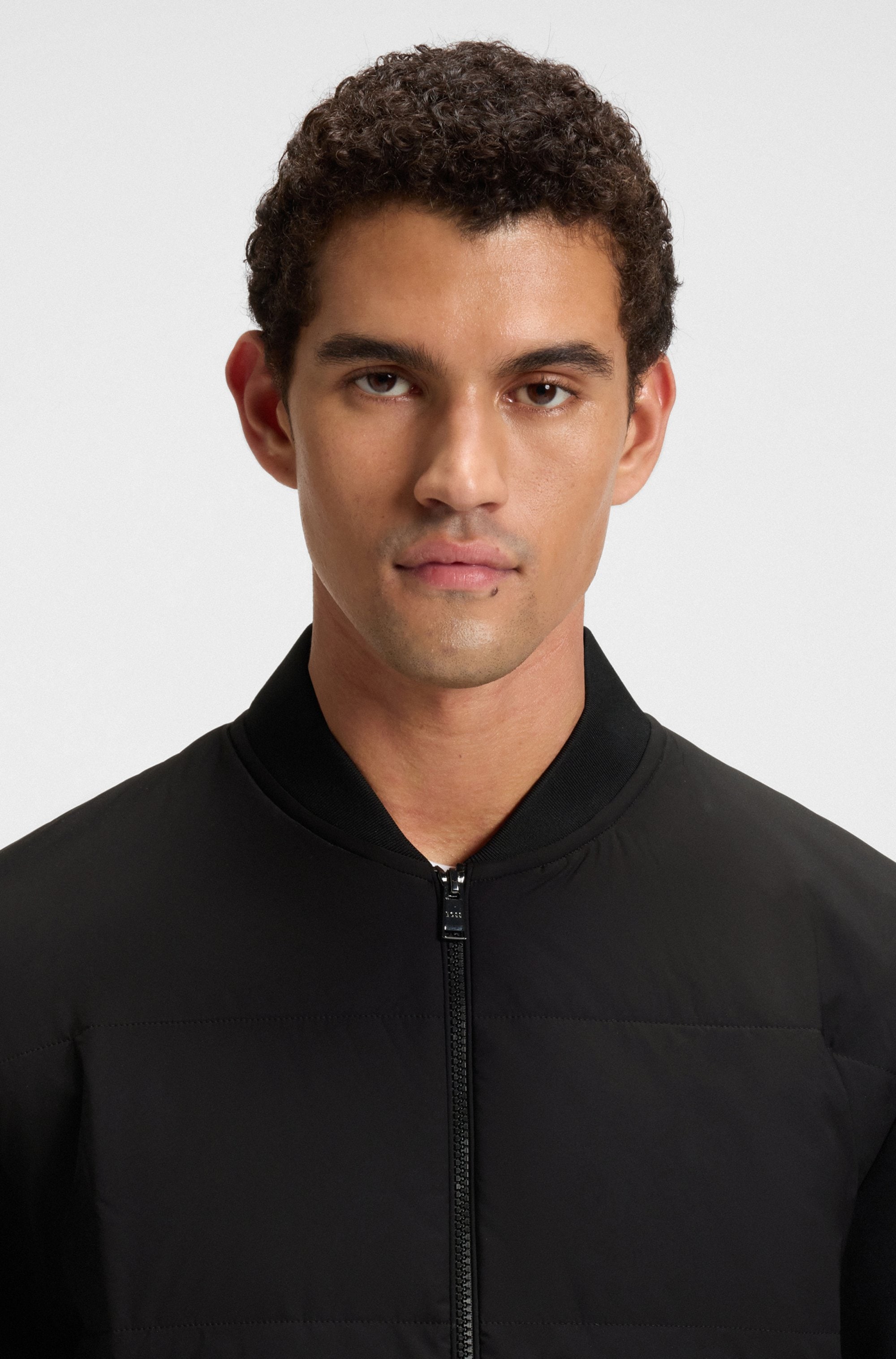 BOSS Sweatjacke Stehkragen, wattierte Vorderseite, Regular Fit