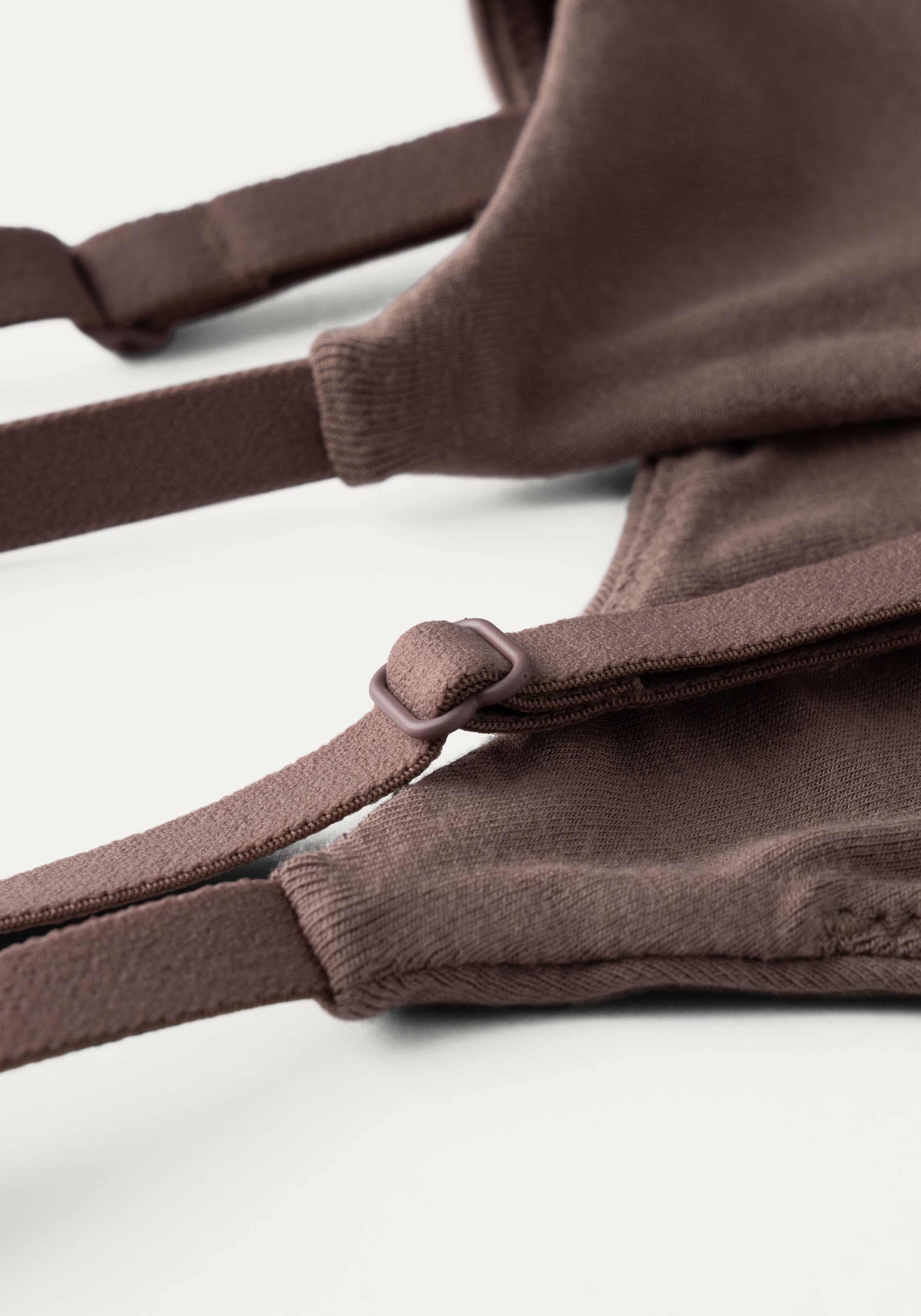 UGG Bralette »Estella Bralette«, Satinband mit Markenlogo