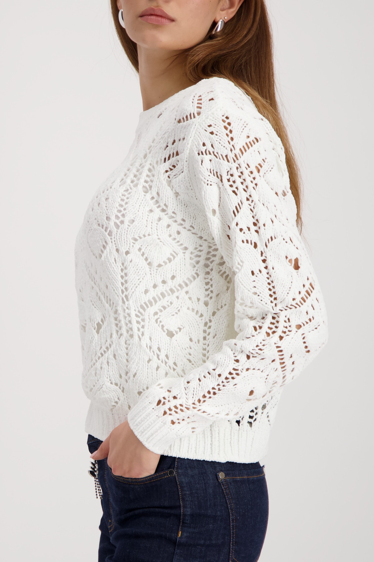 Monari Pull en tricot »Ajour« Rundhalsausschnitt, Chenillegarn, Leicht überschnittene Schultern