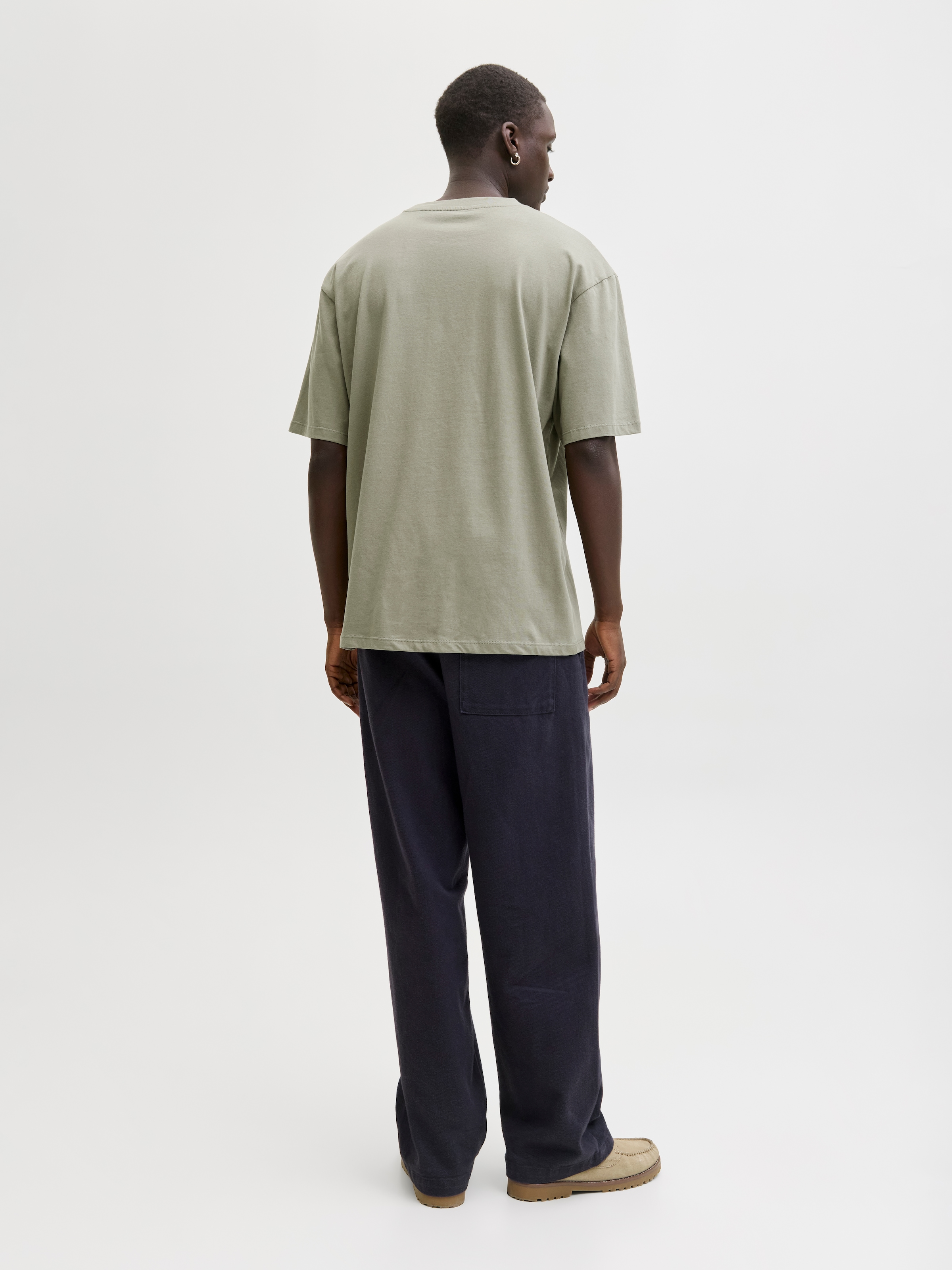 Jack & Jones T-shirt oversize »JJEBRADLEY Oversize T-Shirt mit klassischem Rundhalsausschnitt« mit gekämmten Jersey