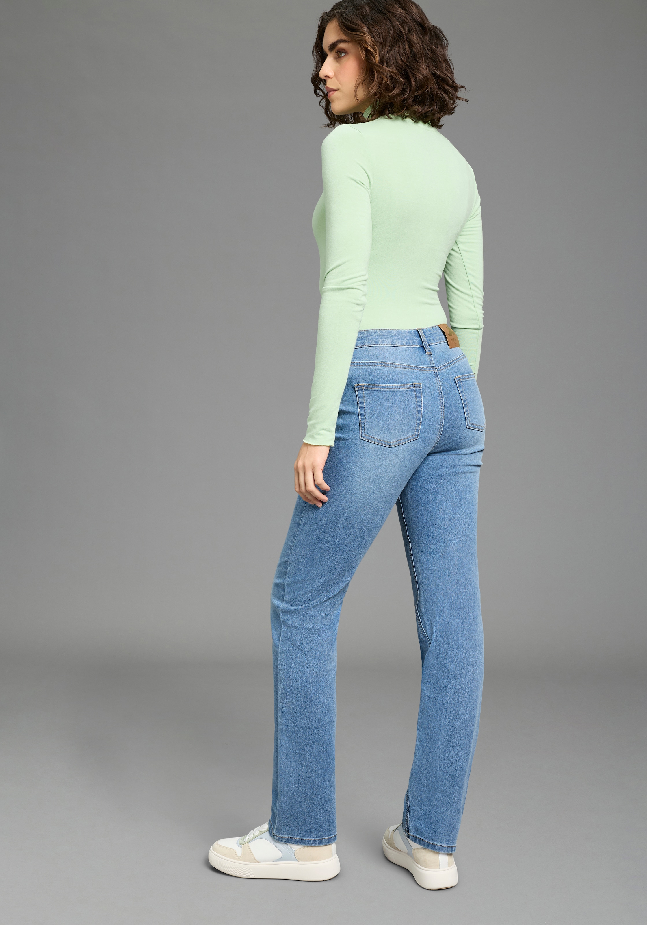 Arizona Jeans droit gerade geschnitten, normale Passform, hohe Leibhöhe