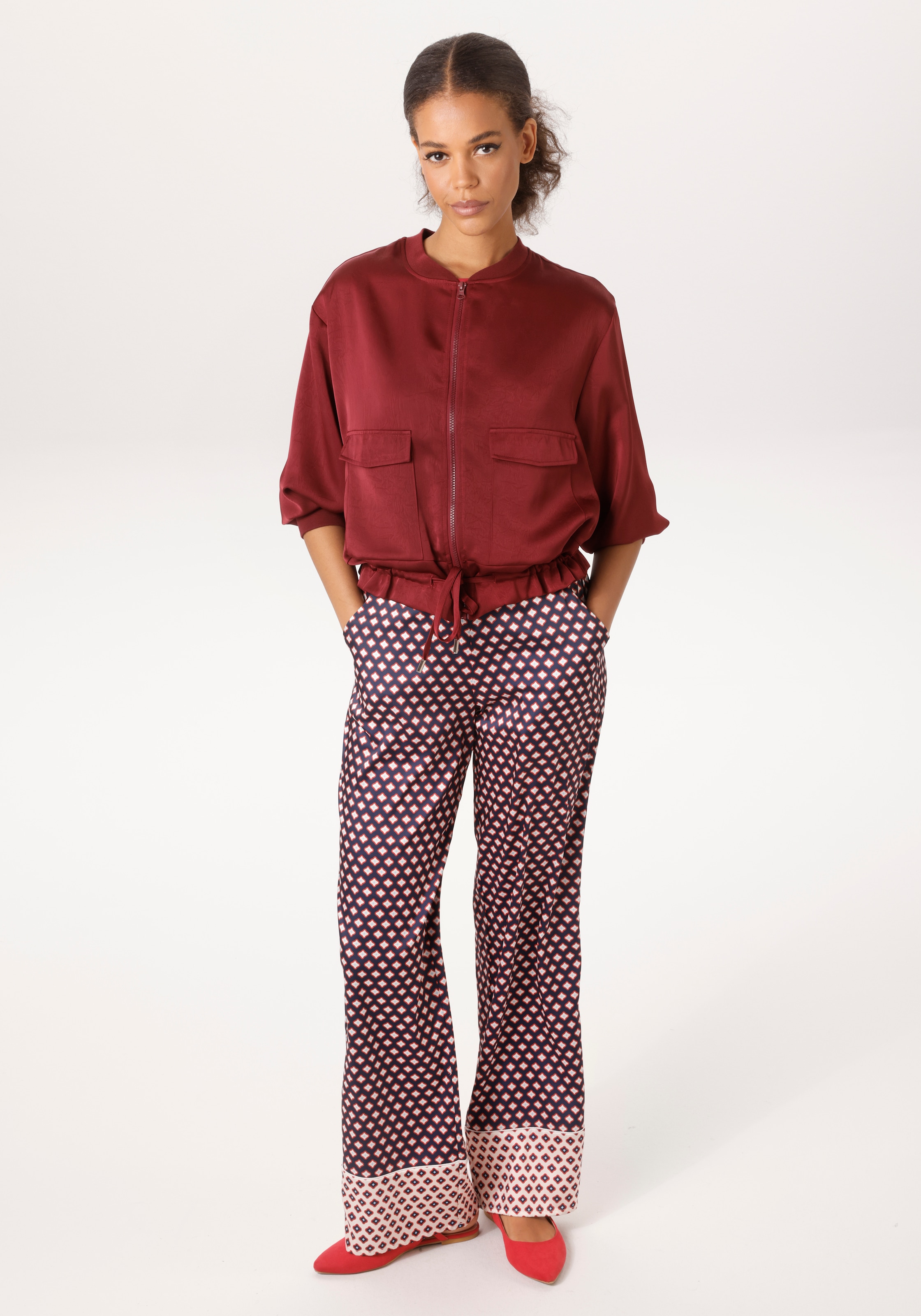 Aniston CASUAL Blouson mit Tunnelzug im Saum