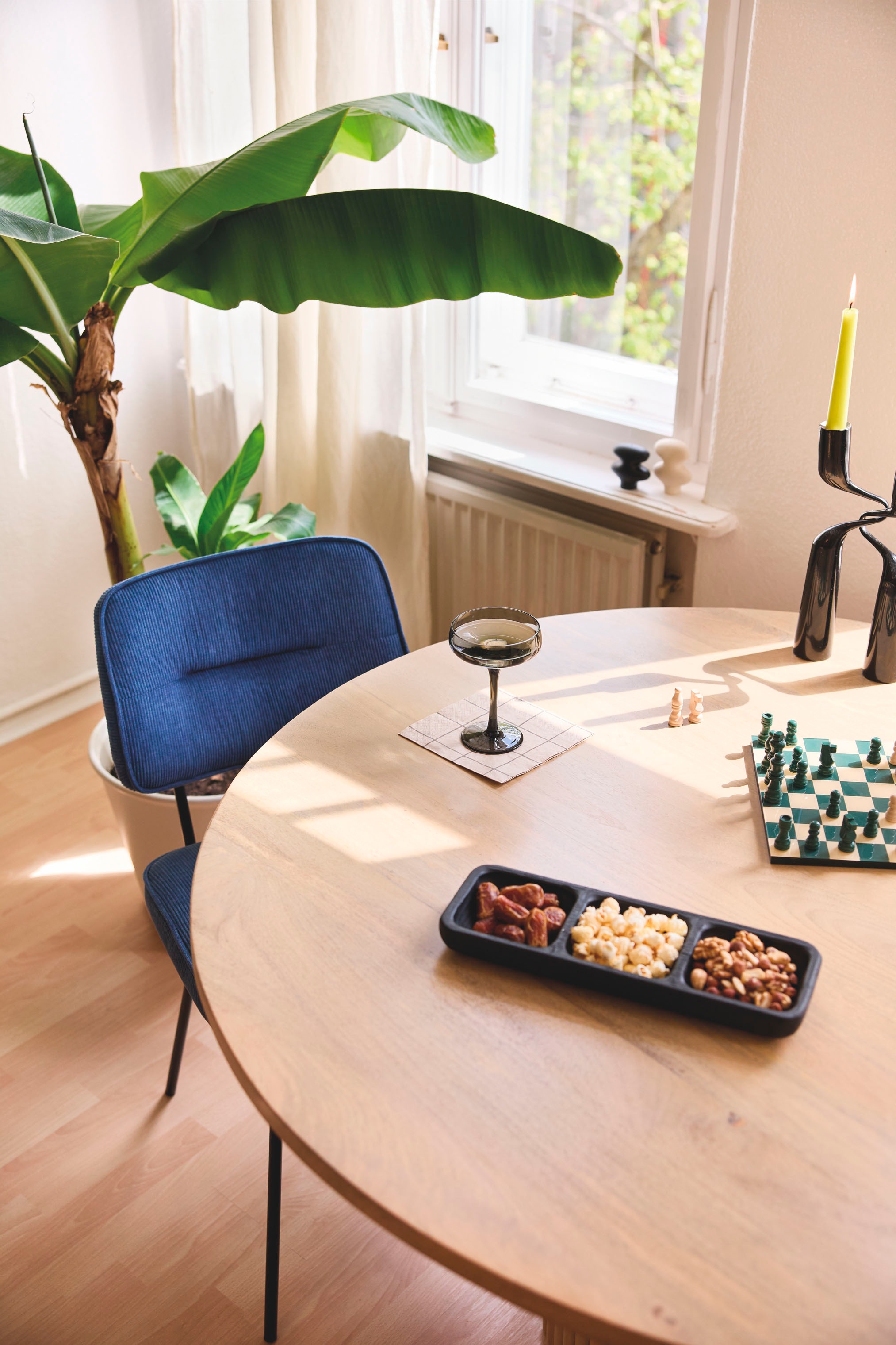 SIT Table de salle à manger »Ribbed Side Table High« avec pied colonne au look côtelé extravagant
