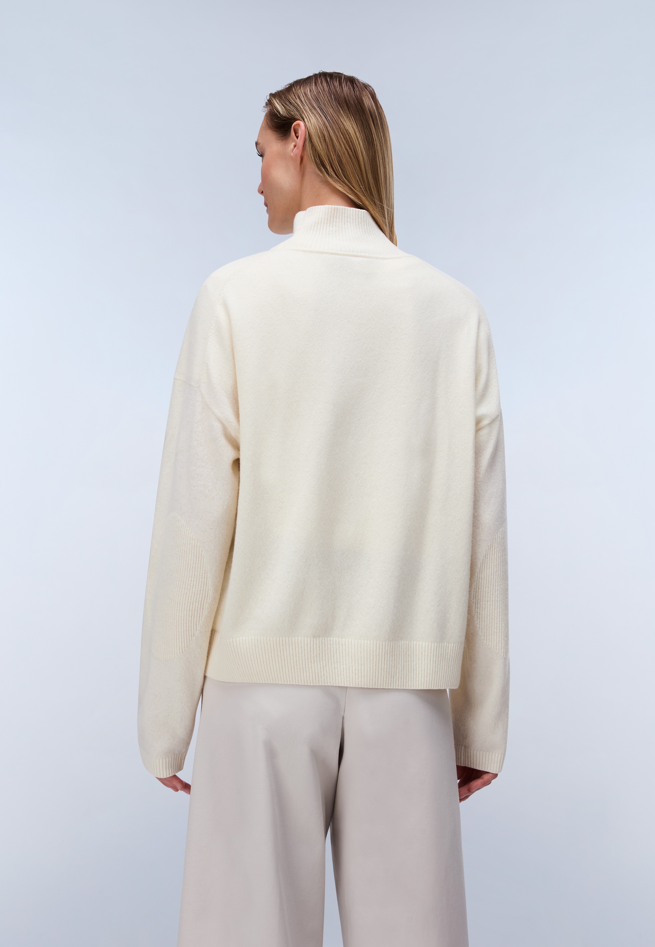 Napapijri Pull en tricot »D-MIS T W BEIGE DIMITY« style sportif, caractère tricot classique, en laine et polyamide