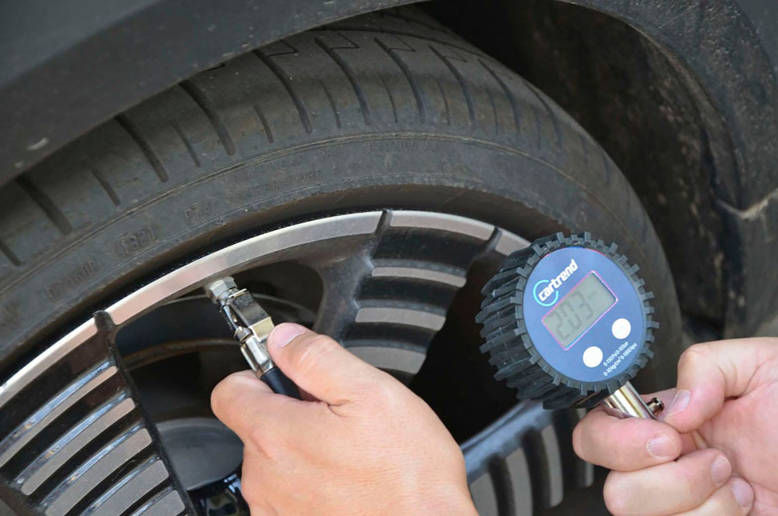 Cartrend Luftdruckmessgerät »Reifendruckprüfer Digital«