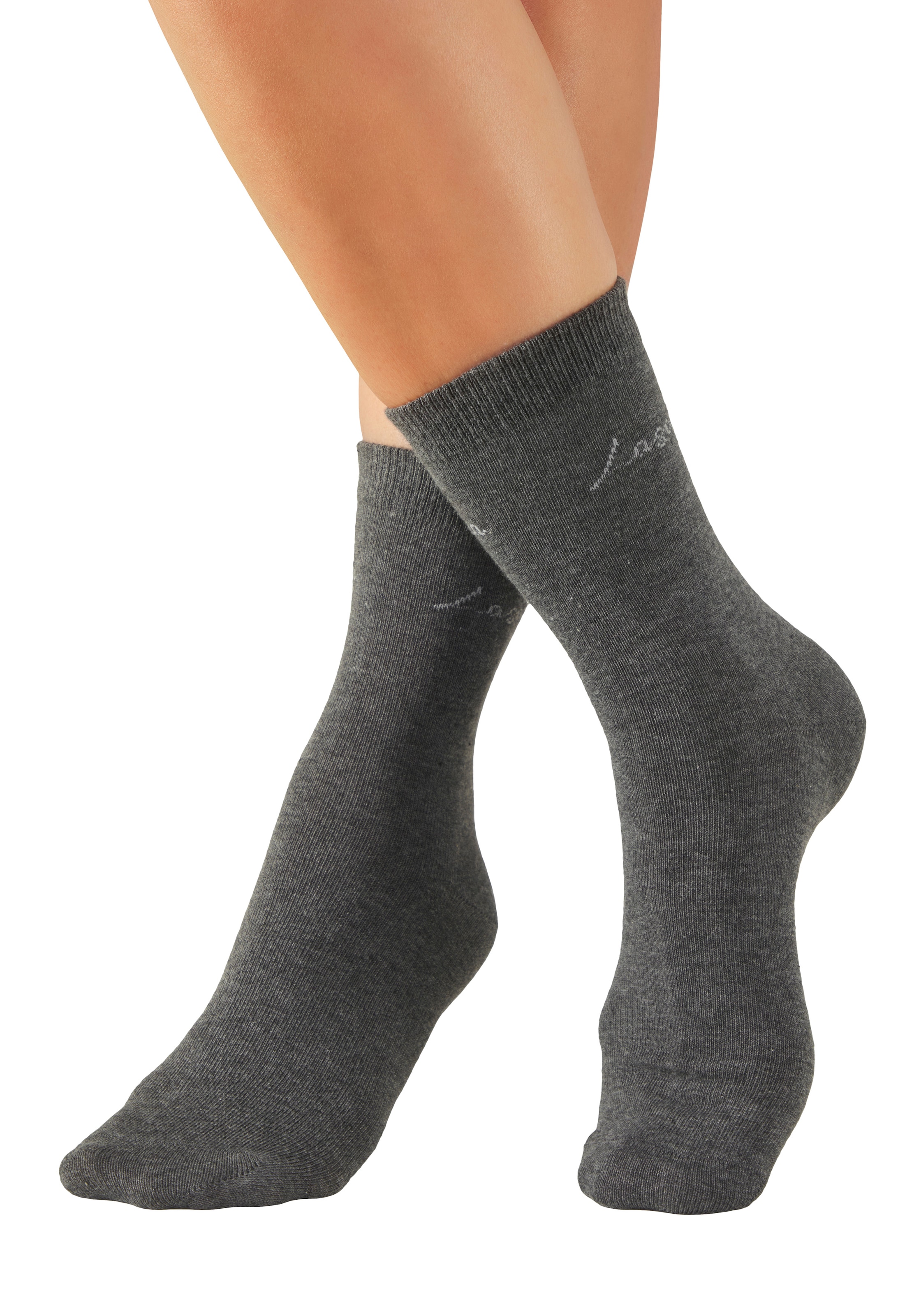 LASCANA Chaussettes basiques »für Damen mit eingestricktem Markenlogo« Boîte, 7 cuis tlg. dans une jolie boîte cadeau