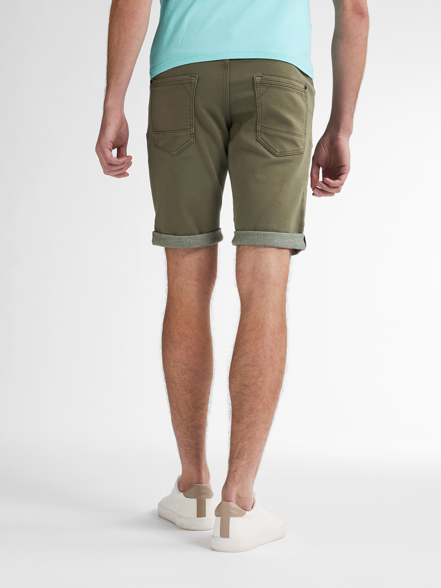 Petrol Industries Jeansshorts Sommerhose im Five-Pocket Style