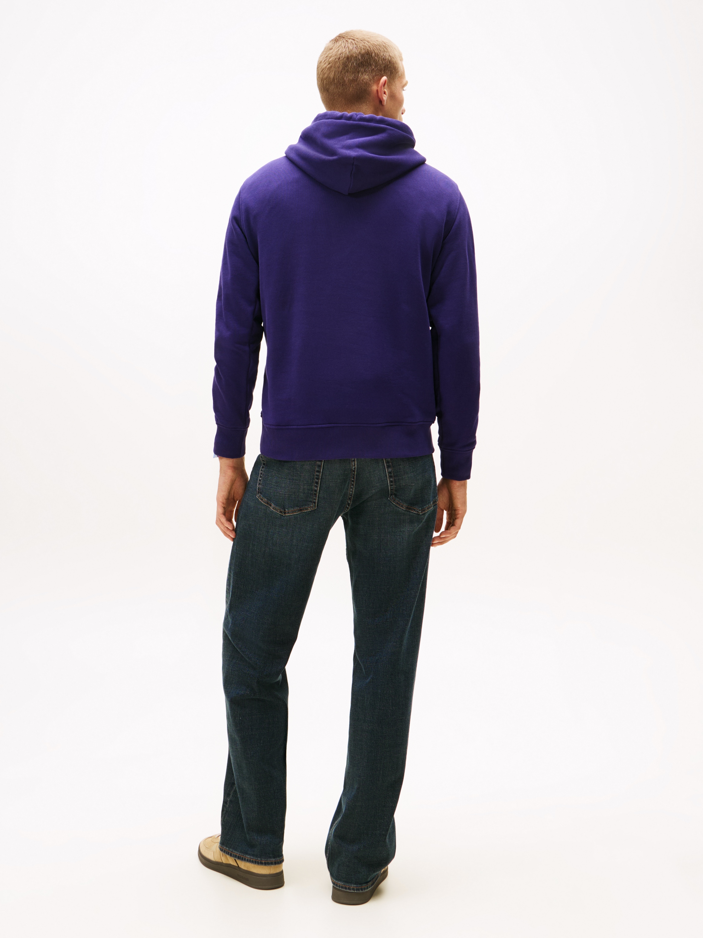 Tommy Jeans Hoodie »TJM REG BADGE HOODIE EXT«, Mit Rundhalsausschnitt
