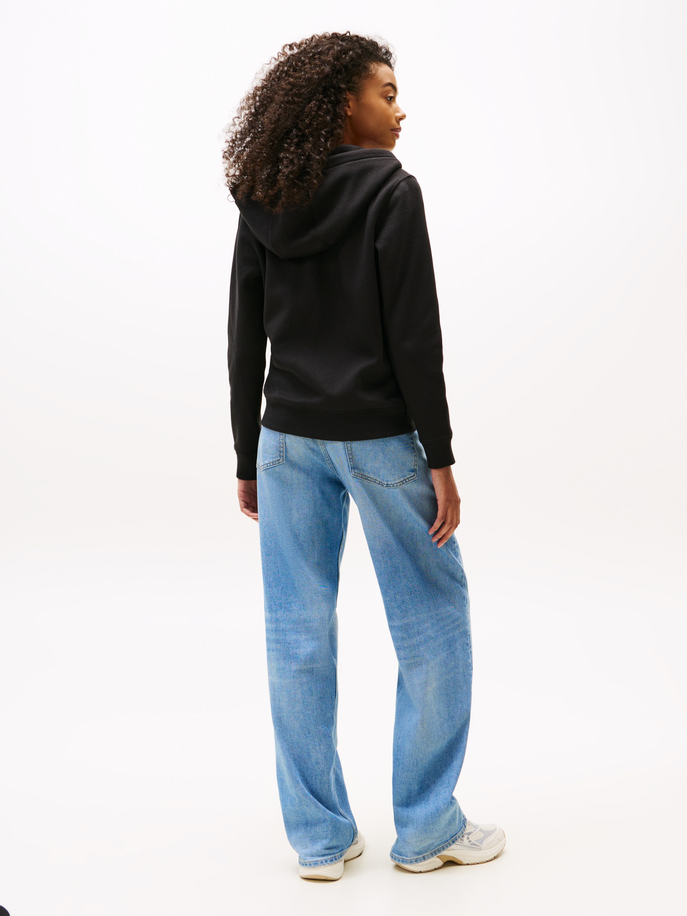 Tommy Jeans Sweatjacke »TJW REG S FLAG ZIP THRU« mit Logostickerei