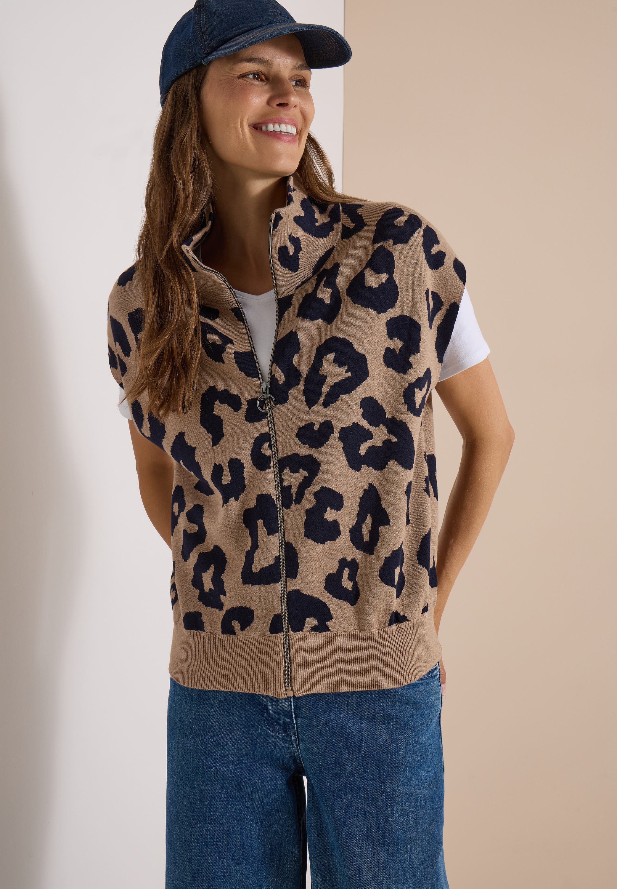 Cecil Strickweste ärmellos, mit Animal Print, grosser Kragen