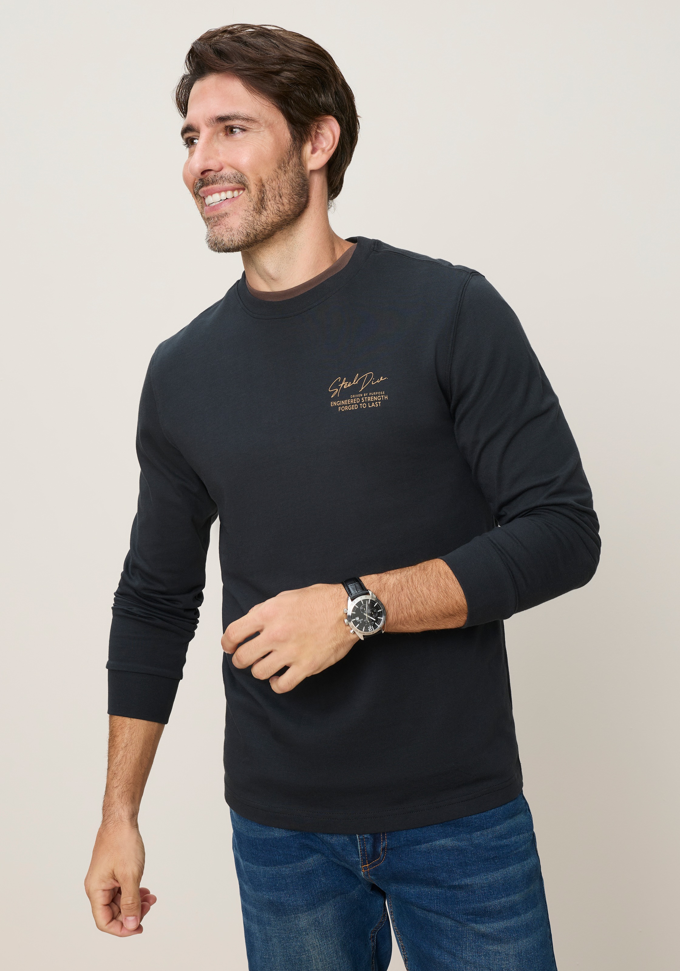 Man's World Rundhalsshirt schmale Passform, mit Langarm, unifarben, mit Print und Stickerei