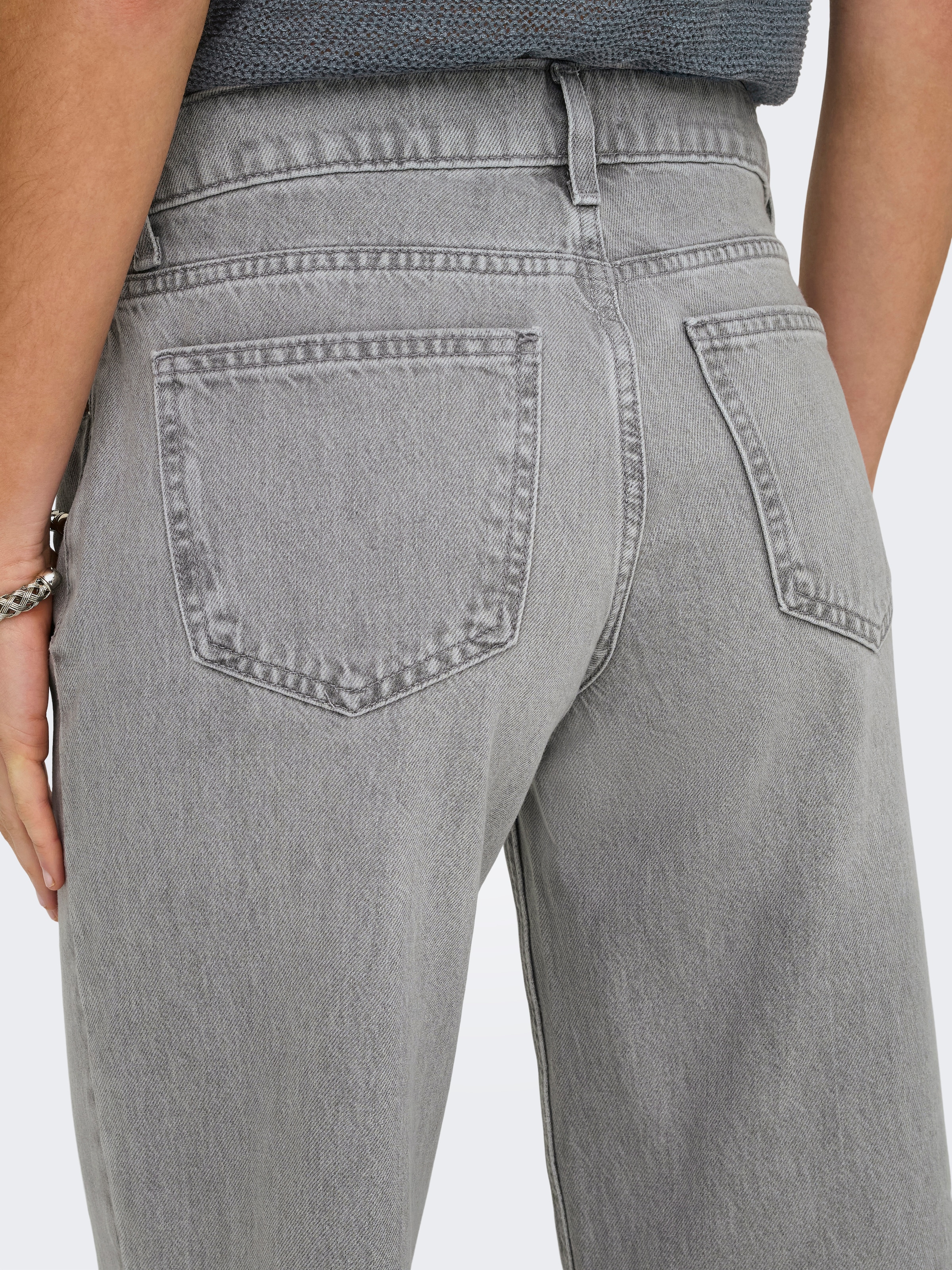 ONLY Jeans taille basse »ONLBRENDA LOW WIDE DNM CRO117 NOOS«