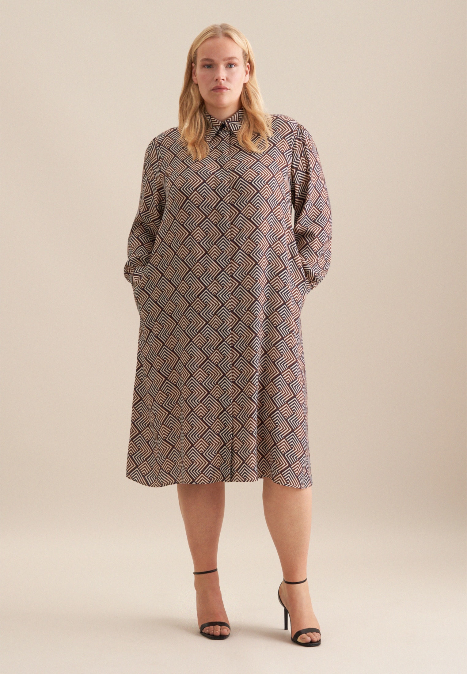 seidensticker Sommerkleid »Schwarze Rose« Langarm Kragen Geometrische Muster