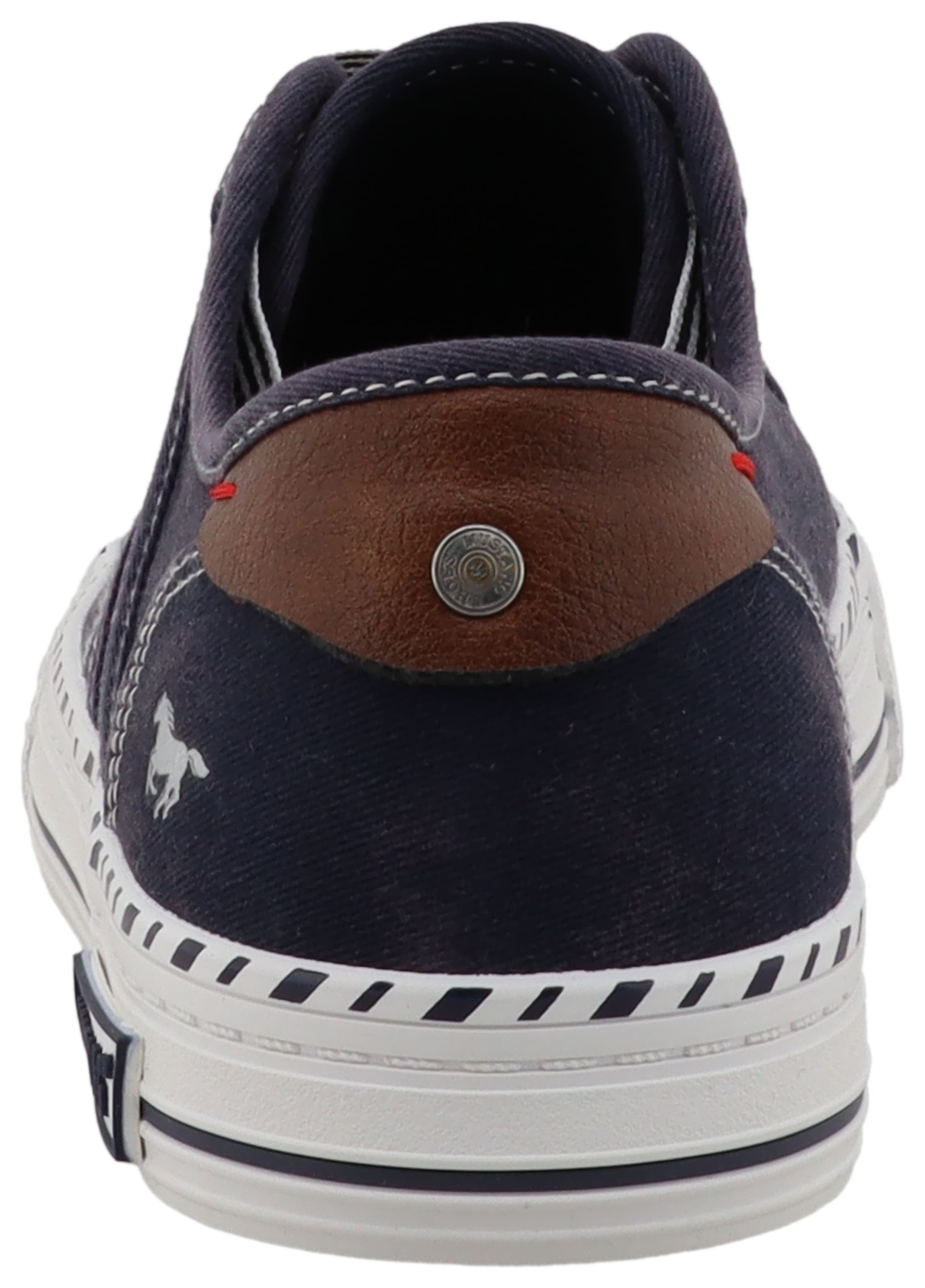 Mustang Shoes Baskets slip-on »Magdalena«  Mocassin, chaussure basse avec garniture contrastée et inscriptions logo