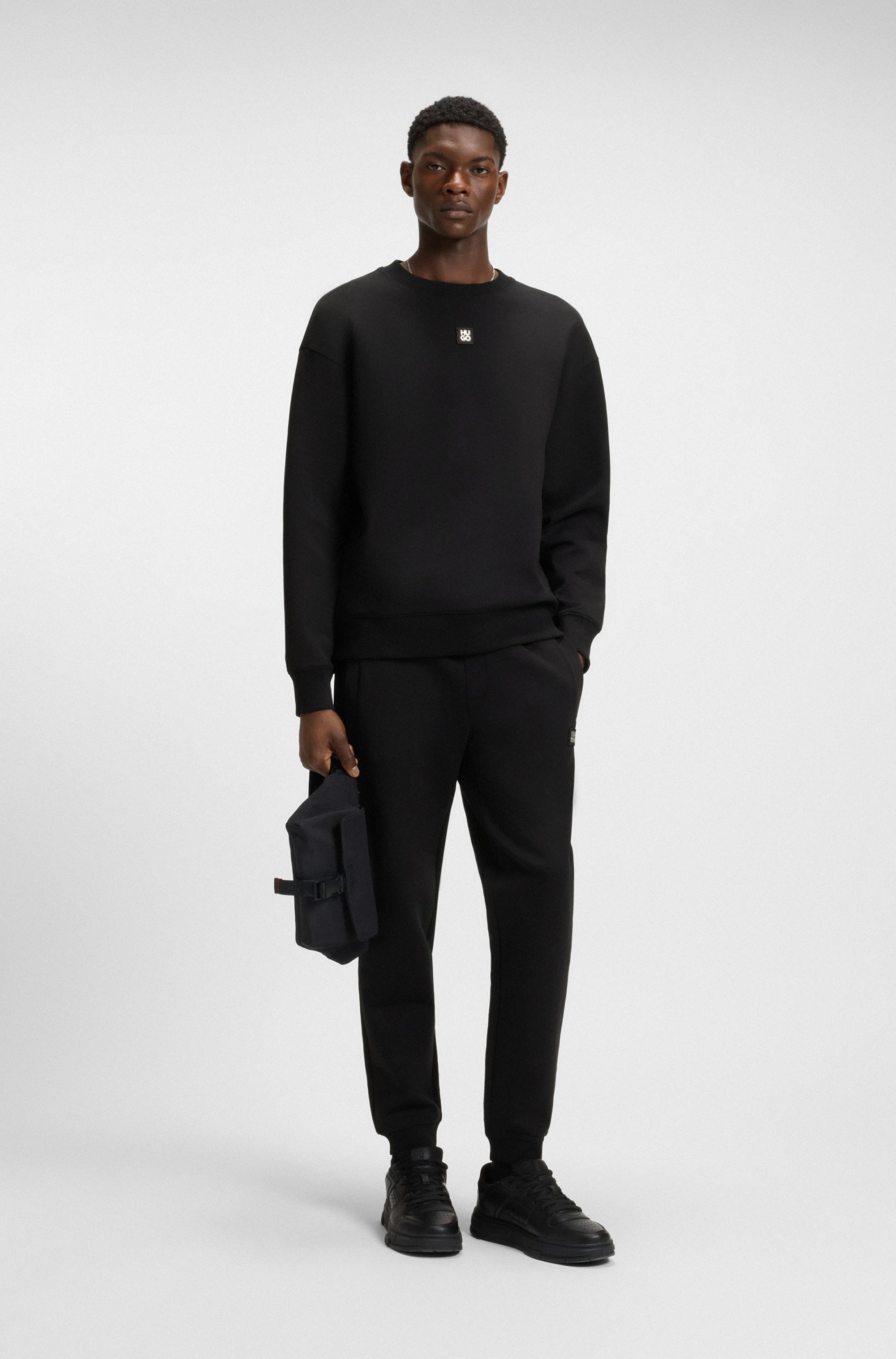 HUGO Pantalon sweat »Dimacs Metal Logo«  ceinture élastique avec cordon de serrage, coupe décontractée, mélange de coton